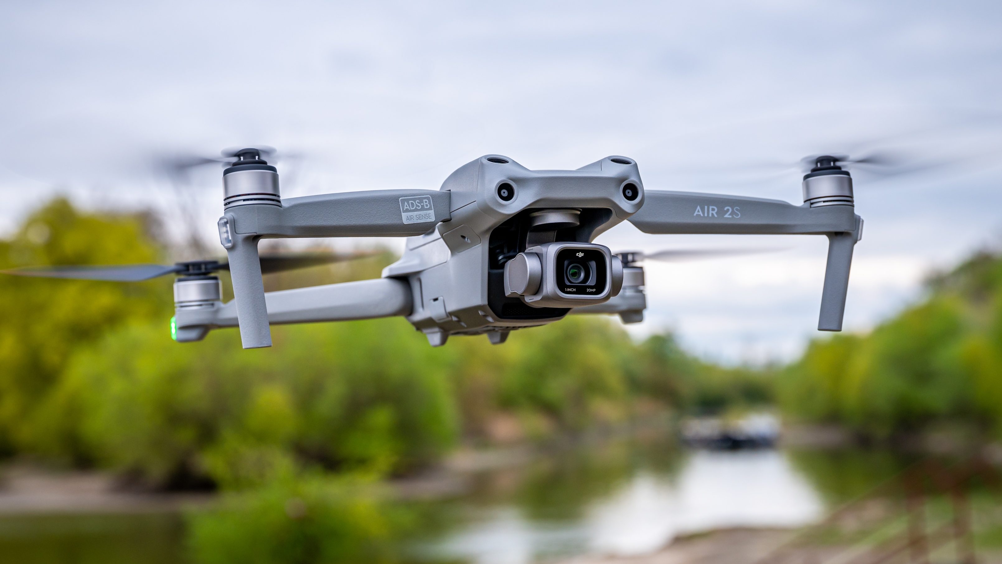 DJI Air 2S: jobb kamerát és okosabb szoftvert kapott az új kompakt drón