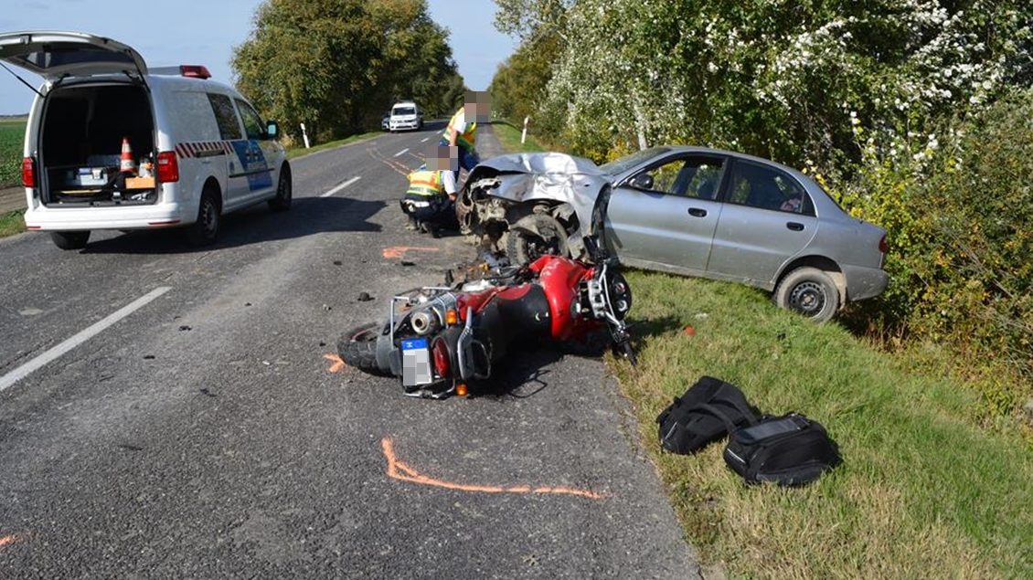 Hét évet kértek a négygyermekes vaskúti motoros házaspárt halálra gázoló sofőrre