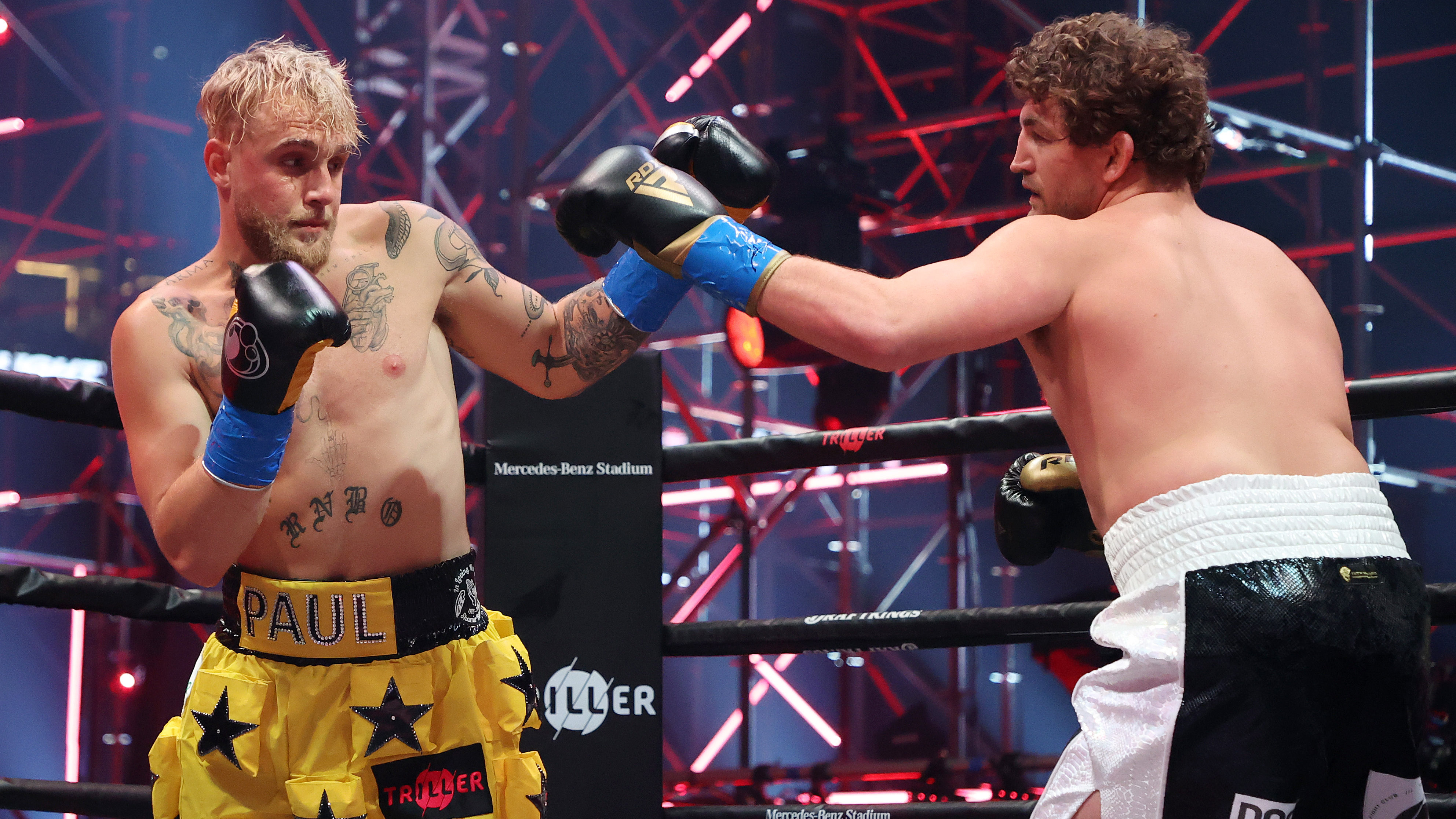 Korábbi MMA-világbajnokot ütött ki egy YouTuber a bokszmeccsén
