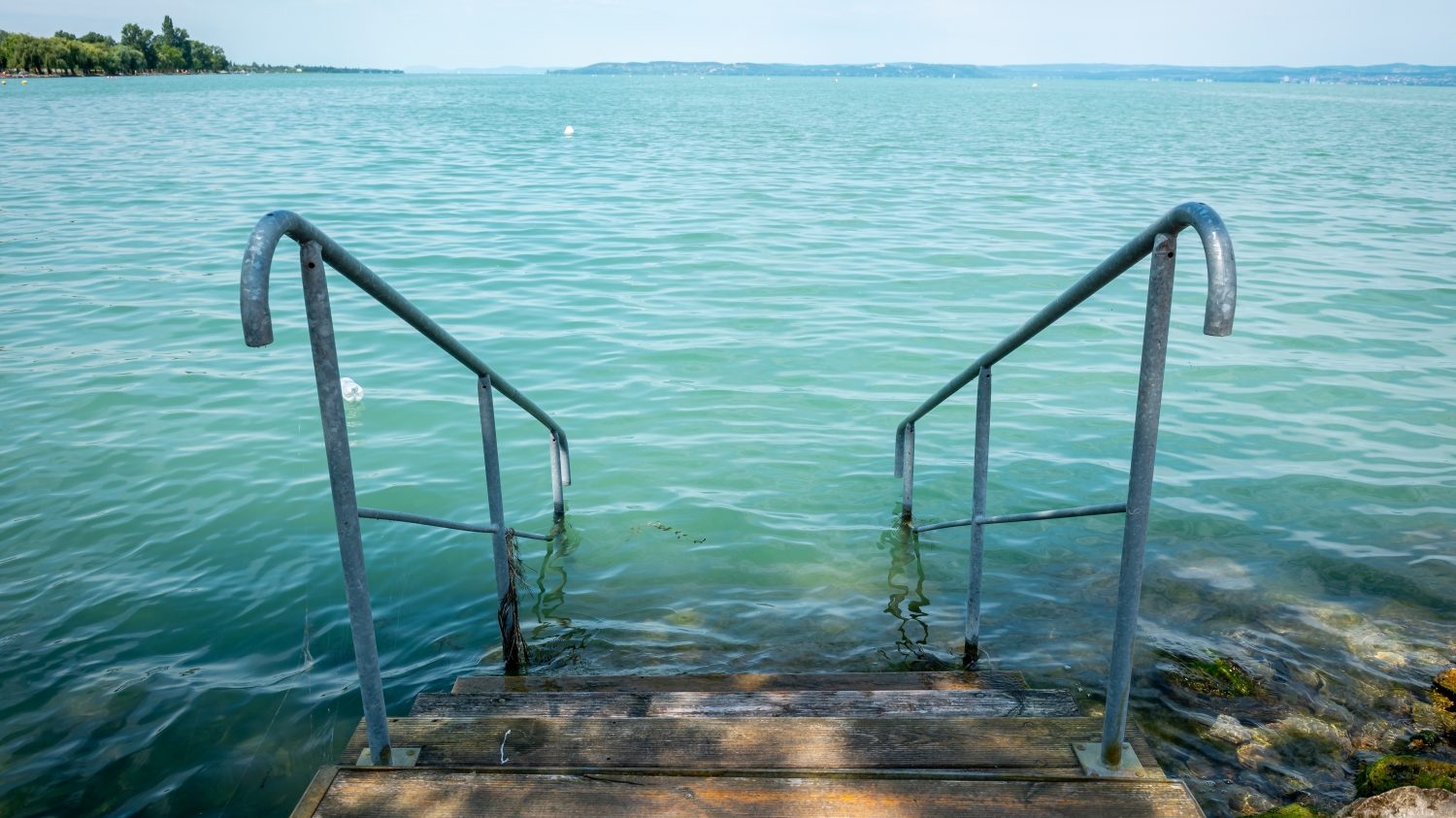 Gőzerővel foglaljuk a szállásokat, a magyarok harmada bízik a nyaralásban