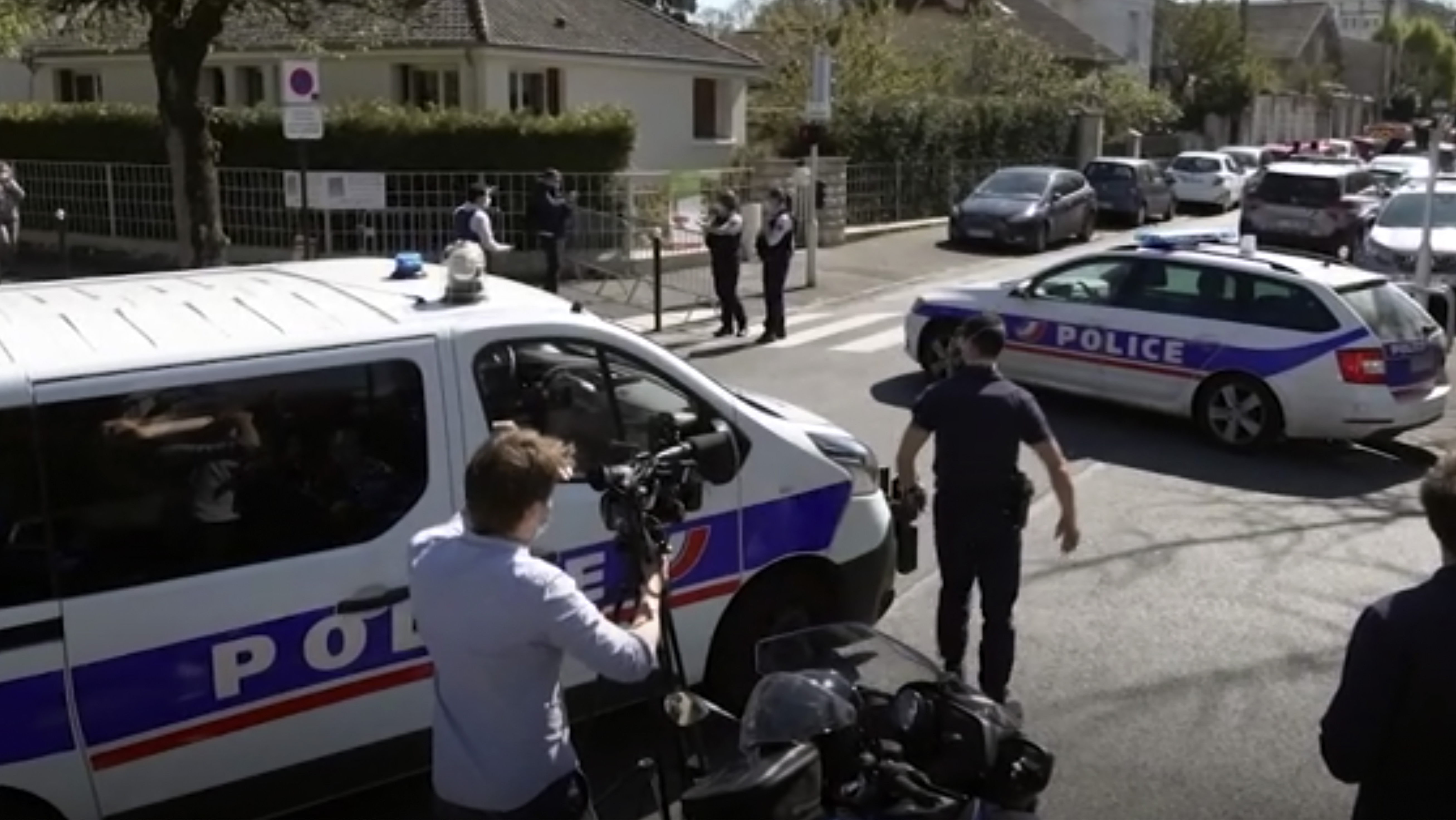 Radikális volt és személyiségzavarokkal küzdött a francia rendőrnő gyilkosa