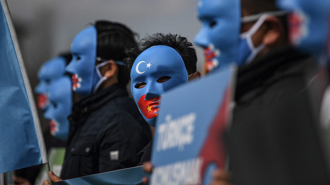 Kínai propagandát terjeszt az ujgurok elnyomásáról a magyar kormánymédia