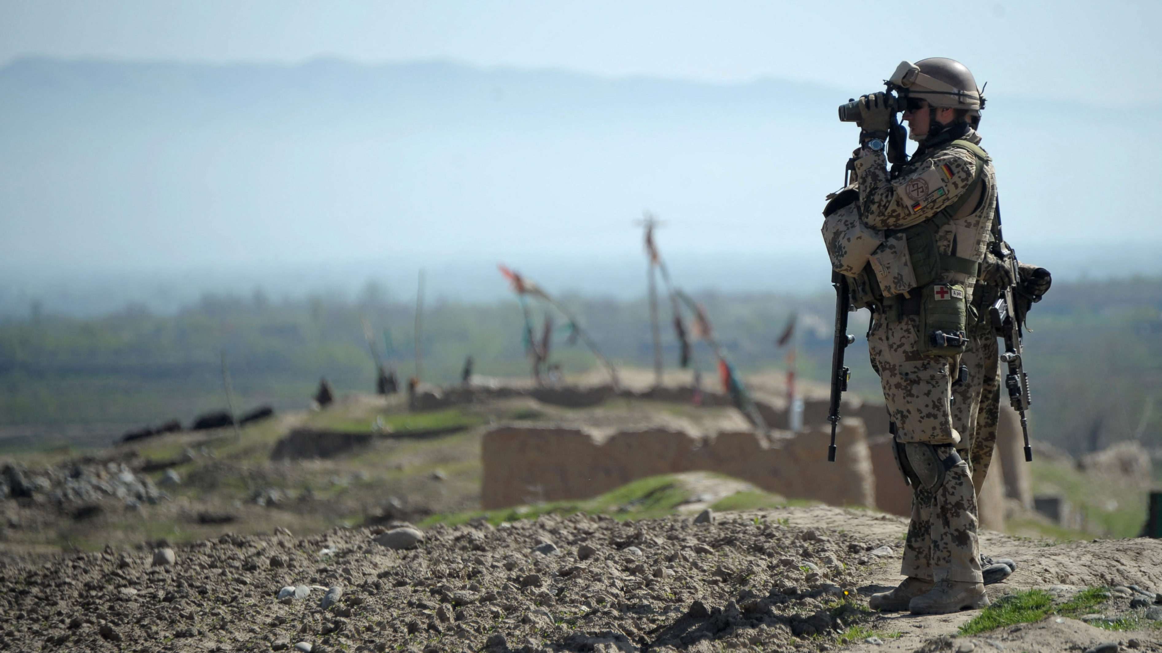 A NATO megkezdte csapatai kivonását Afganisztánból