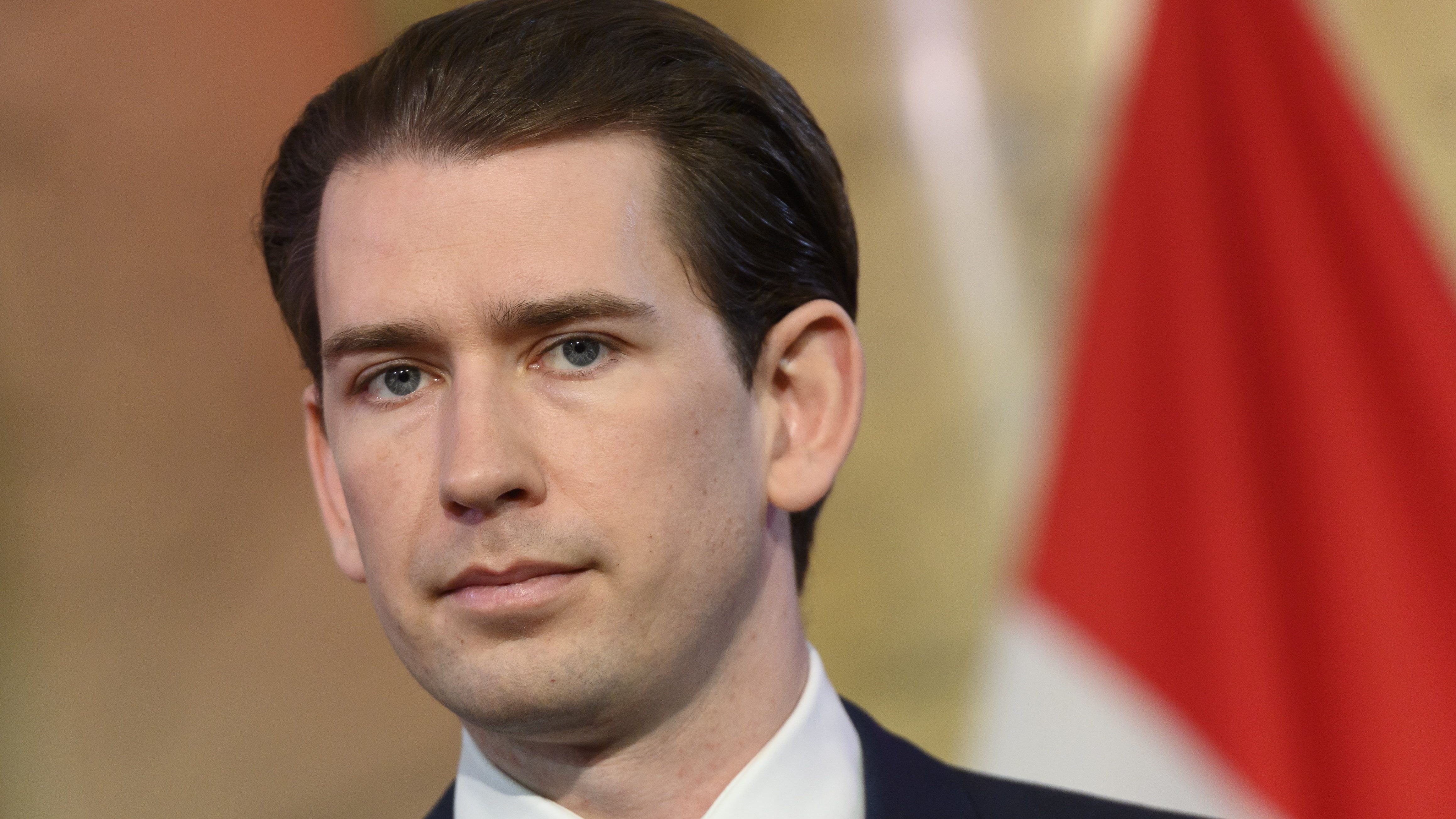 Gyanúsítottként hallgatja ki a korrupcióellenes ügyészség Sebastian Kurz osztrák kancellárt