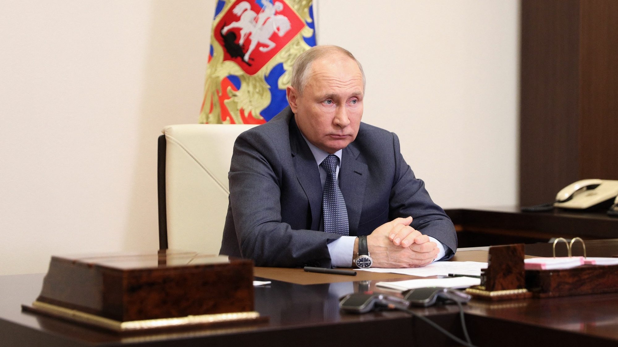 Vlagyimir Putyin: Barbár bűncselekmény volt a kazanyi lövöldözés