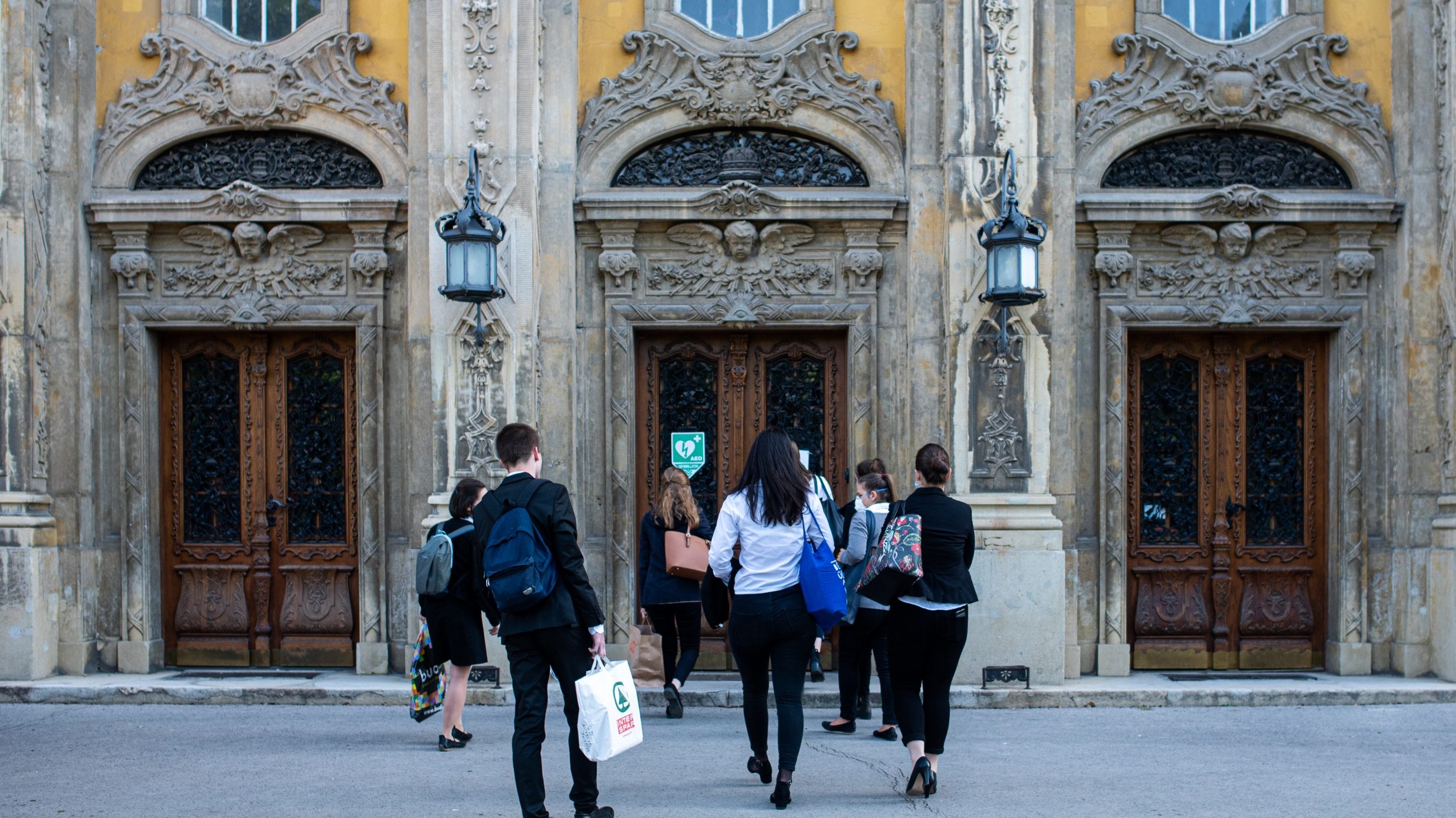 Érettségiző diák: sokan fertőzötten mehettek vizsgázni, mások tőlük kapták el