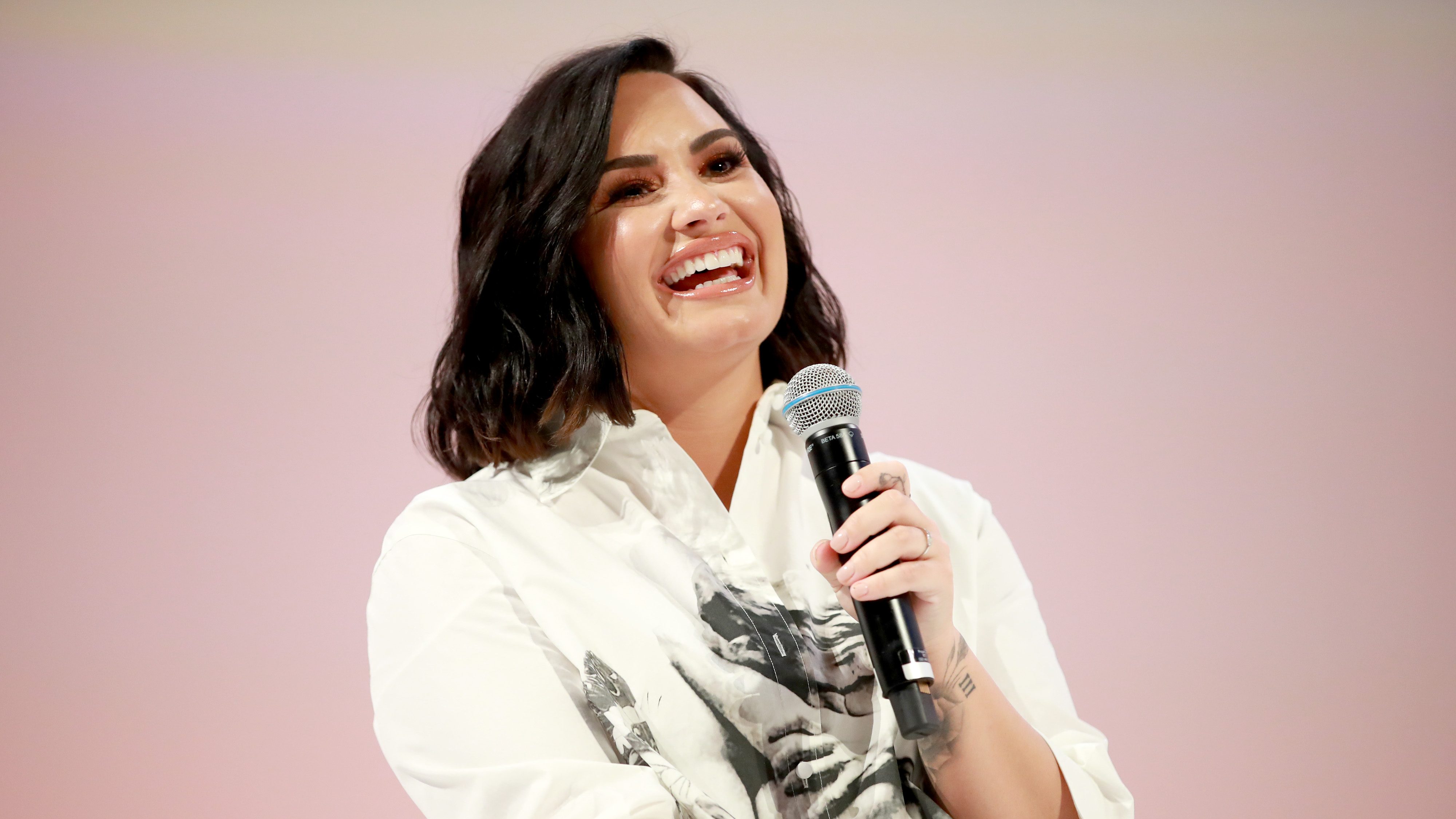 Demi Lovato mostantól nembináris személyként definiálja magát