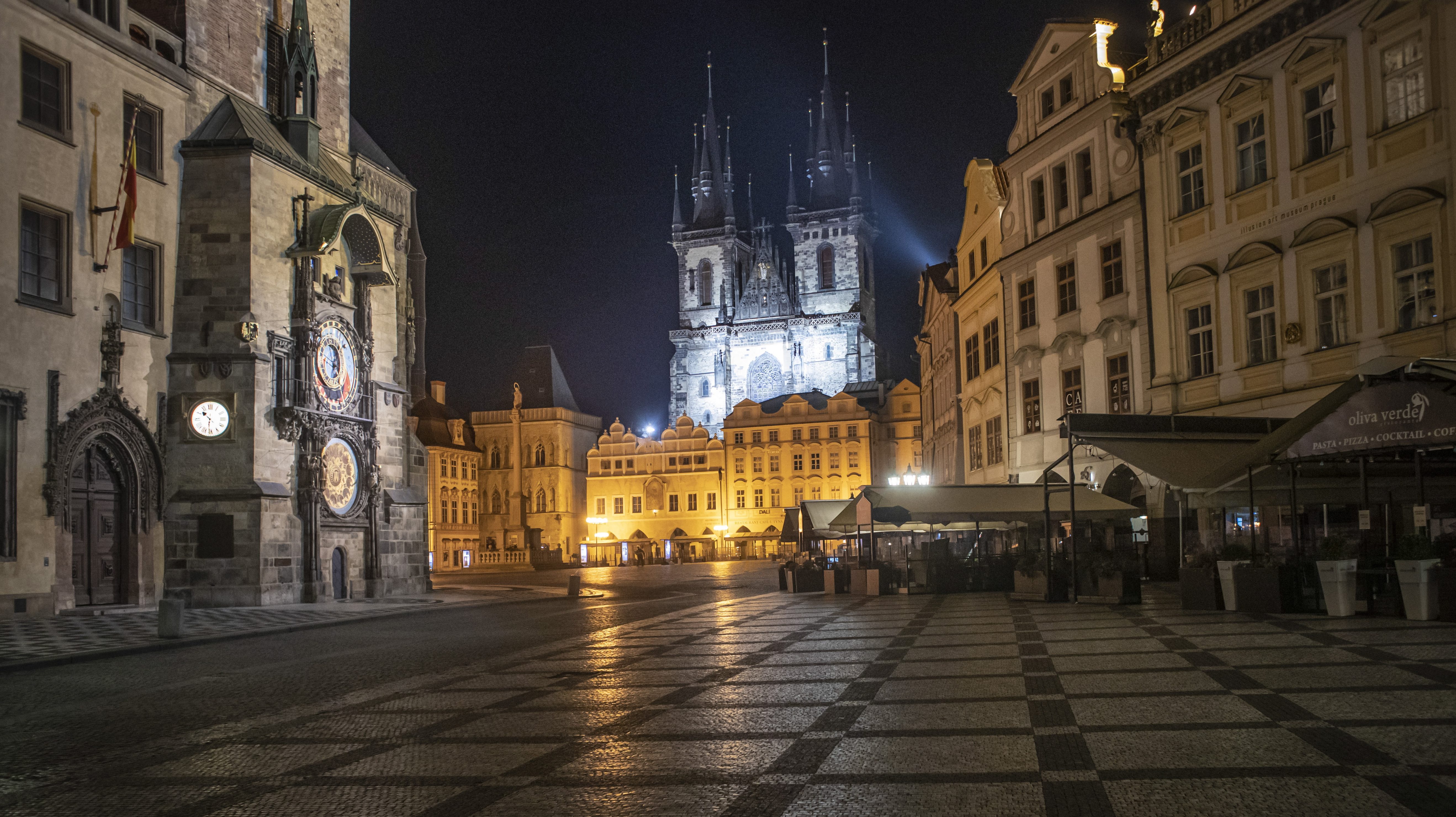 Drágának érezzük a budapesti lakásokat? Prágában dupla ekkora az ár