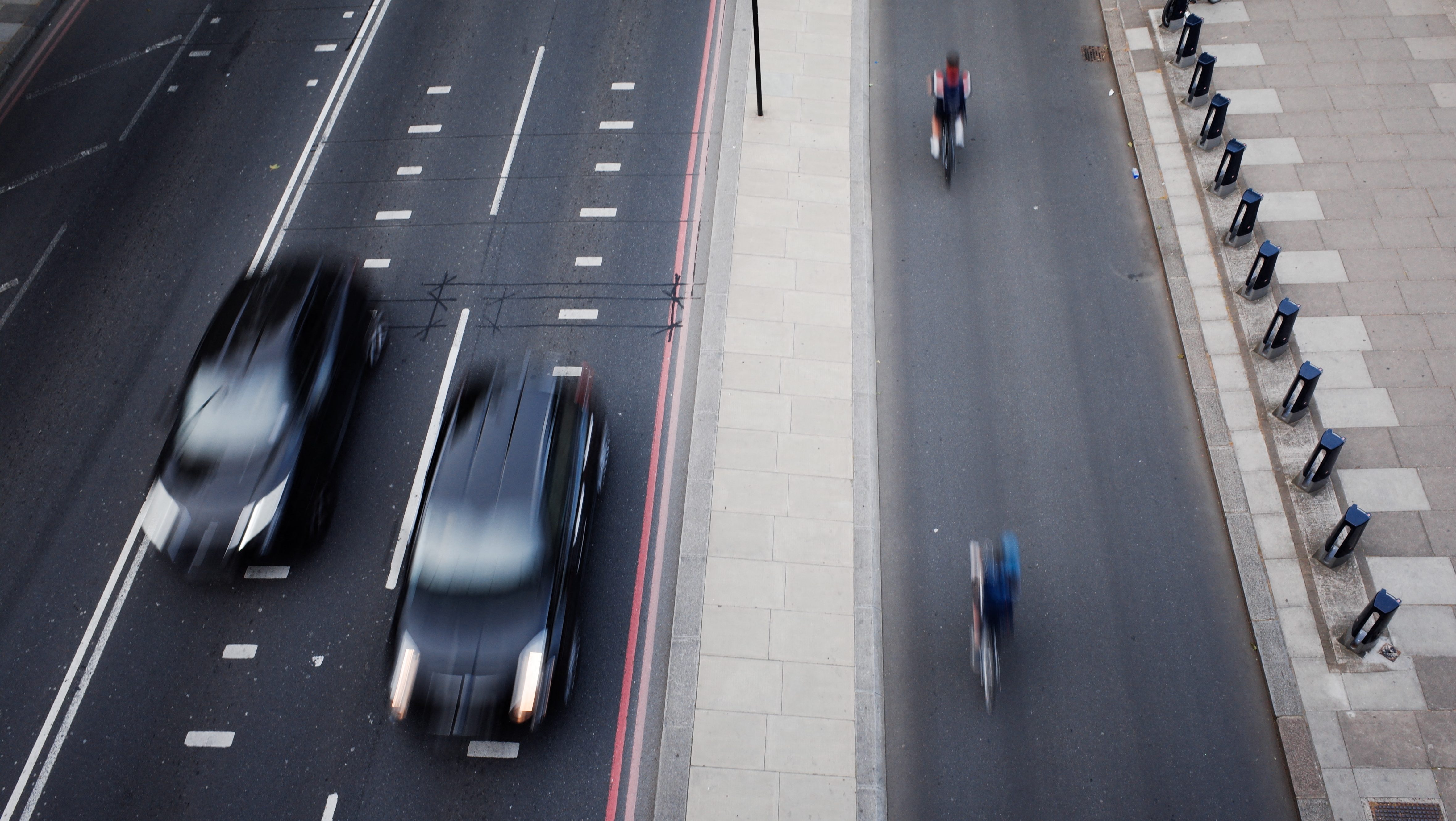 Még mindig kimutatható London levegőjében a 20 éve betiltott ólmozott benzin mérgező anyaga