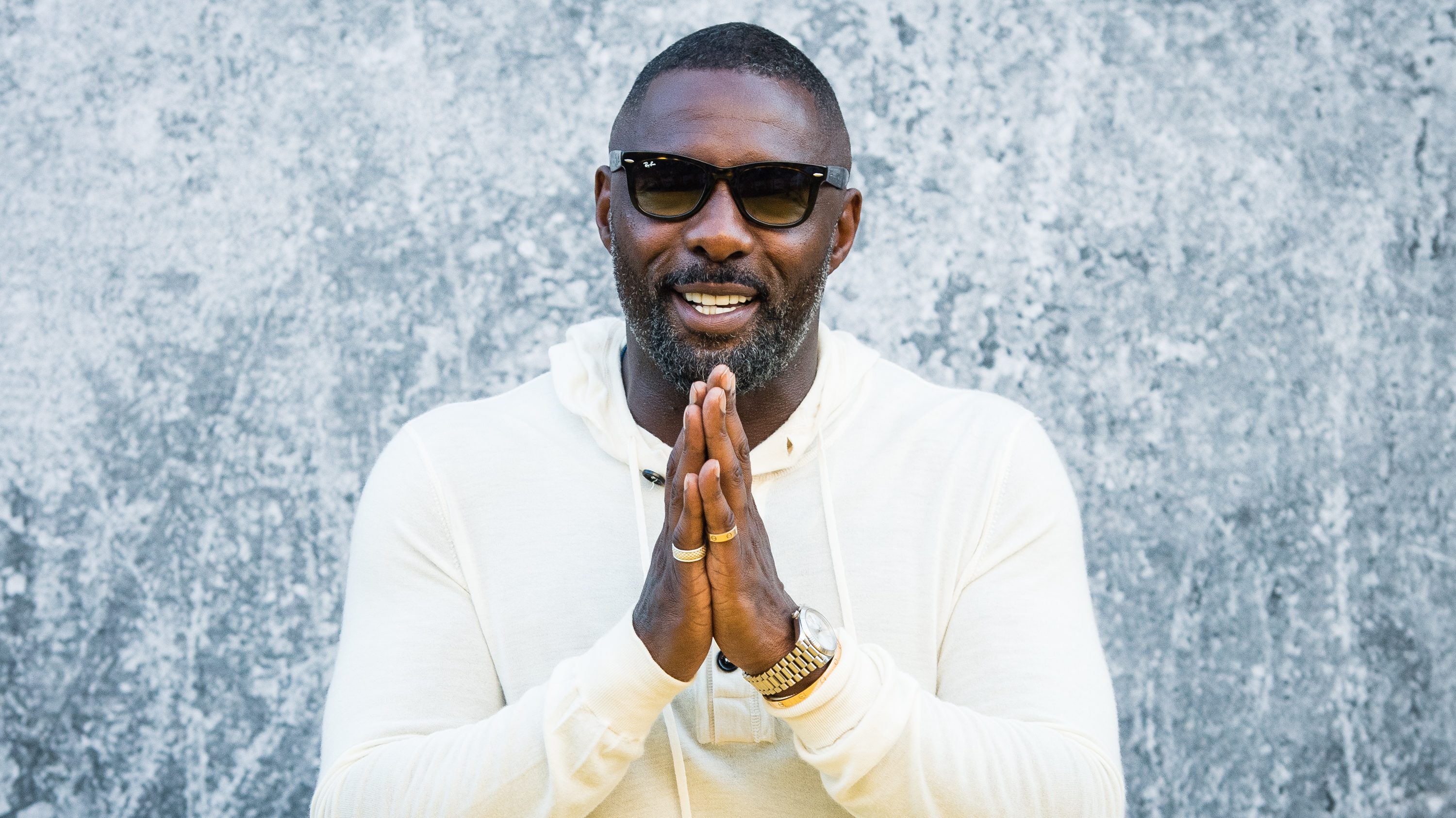 Idris Elba szerint jobb hely lenne a világ, ha mindenki a valódi nevével kommentelgetne