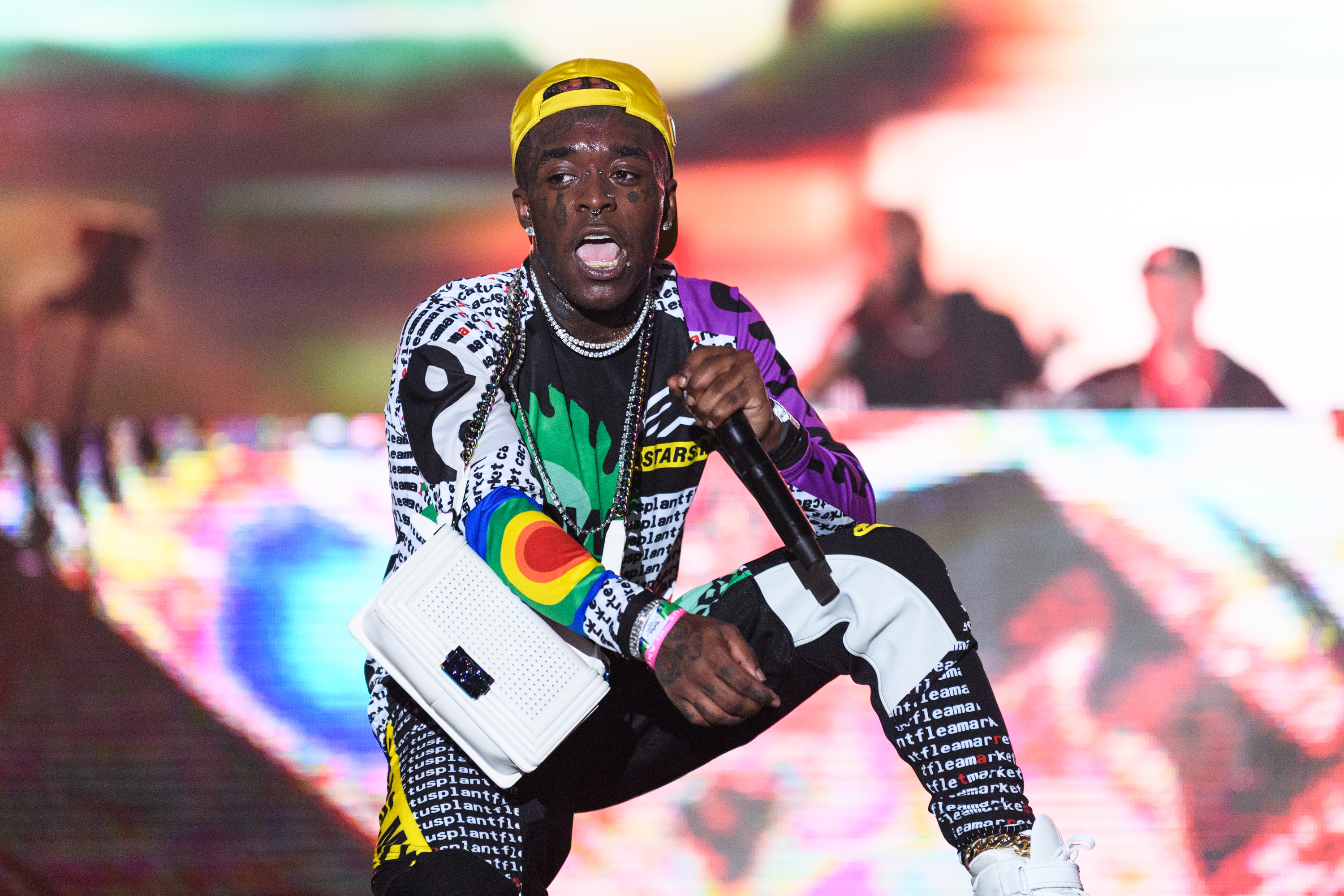 A homlokába gyémántot ültető Lil Uzi Vert lehet az első ember, aki megvesz egy bolygót