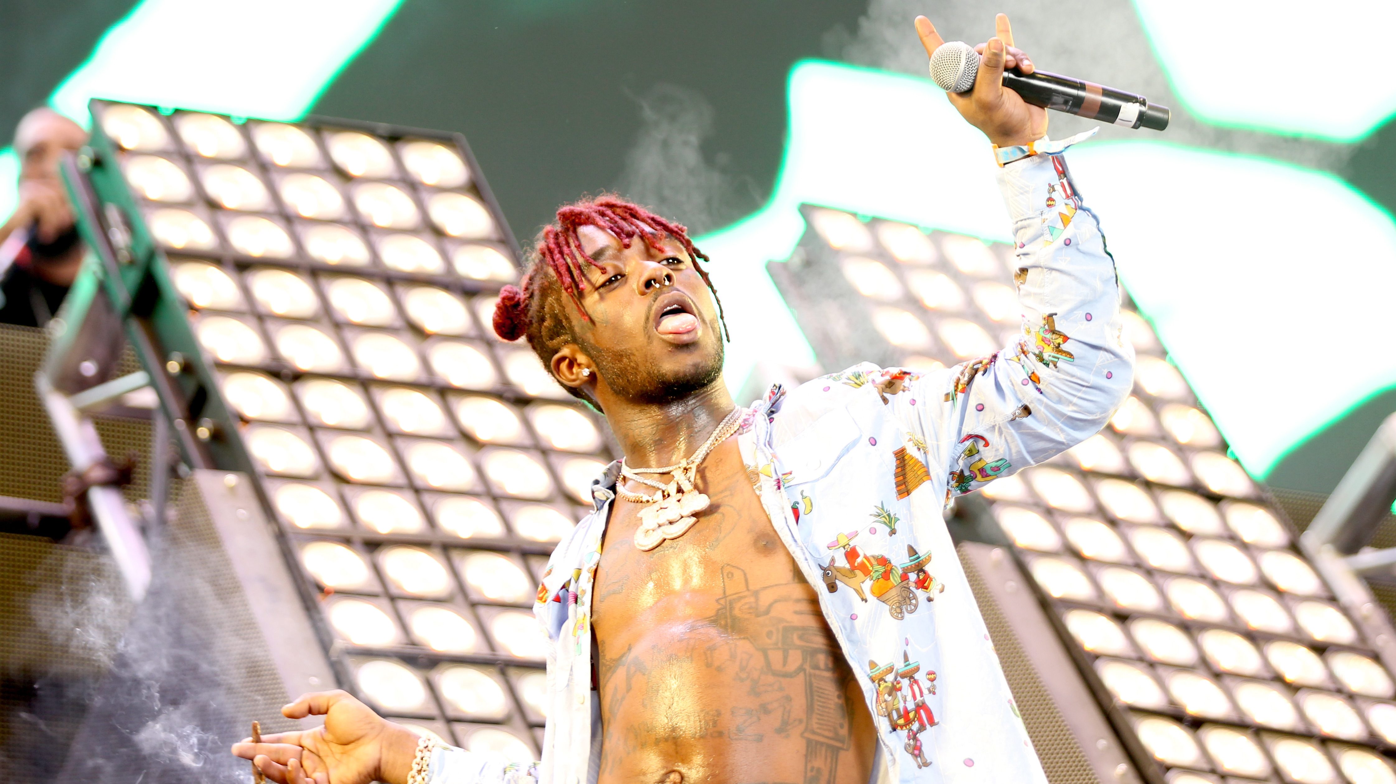 A homlokgyémántos rapper, Lil Uzi Vert most kapott egy nyelvtetoválást