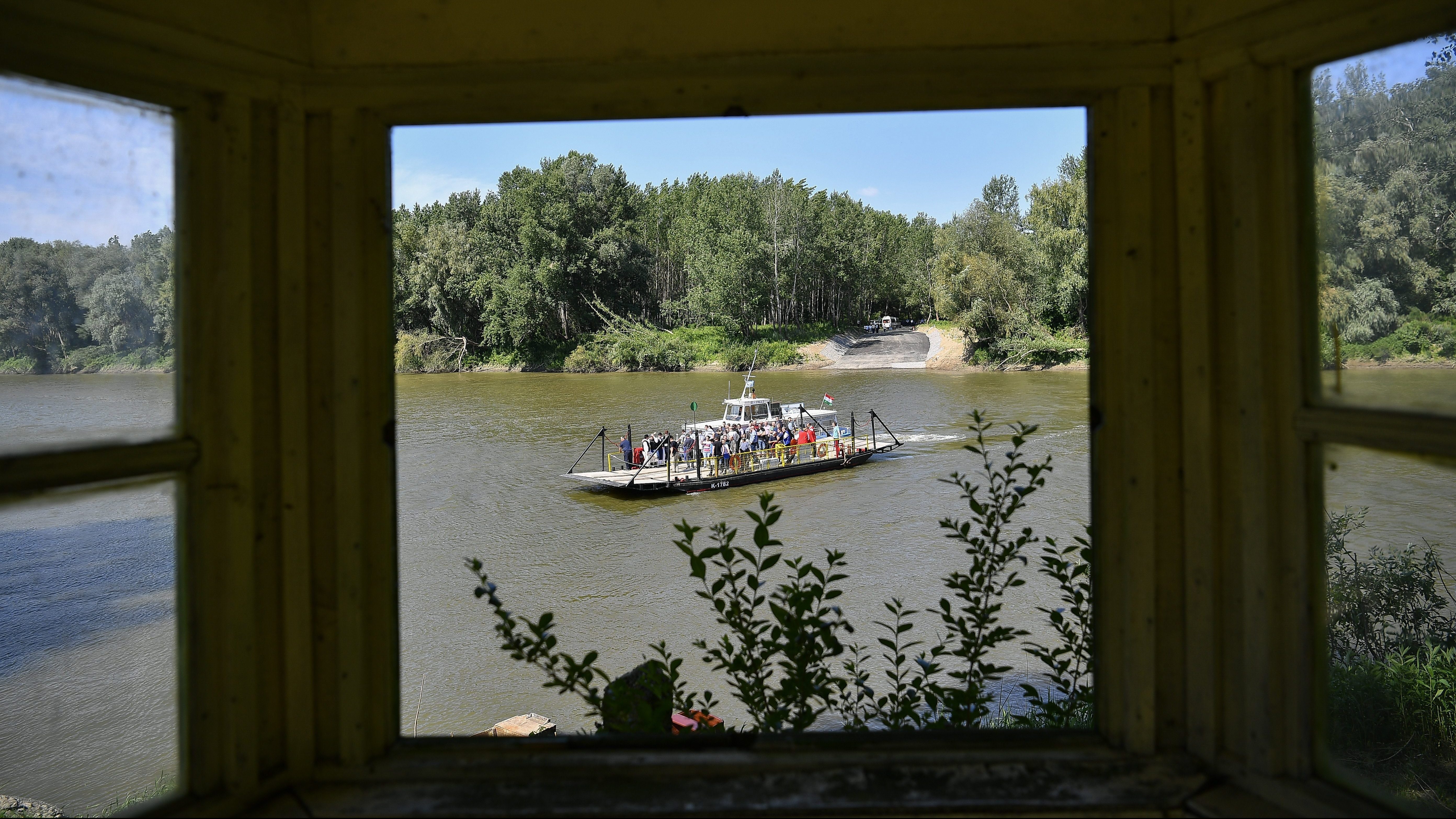 Van olyan Tisza-parti település, ahol nincs már eladó nyaraló