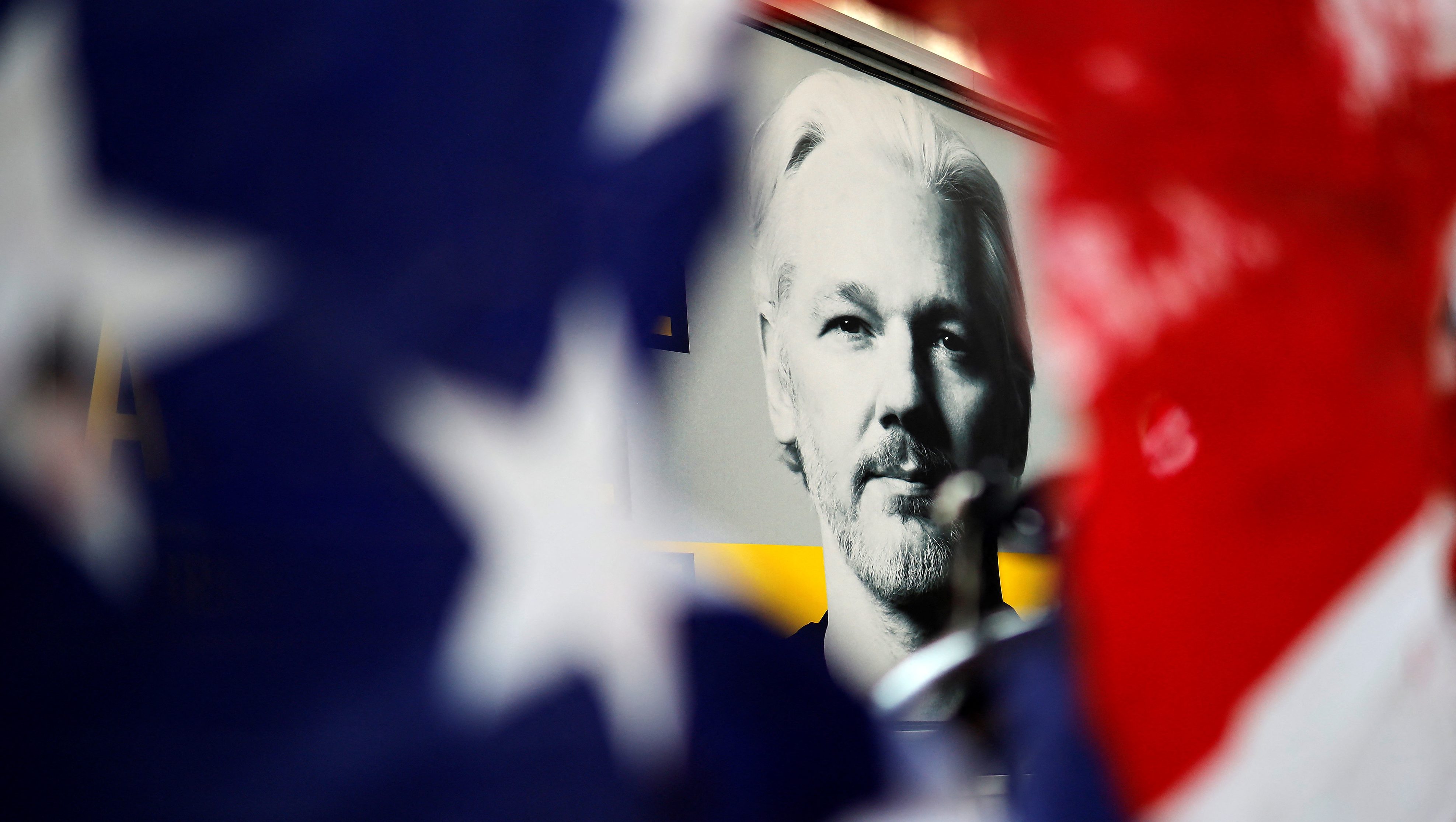 Elvették Assange ecuadori állampolgárságát