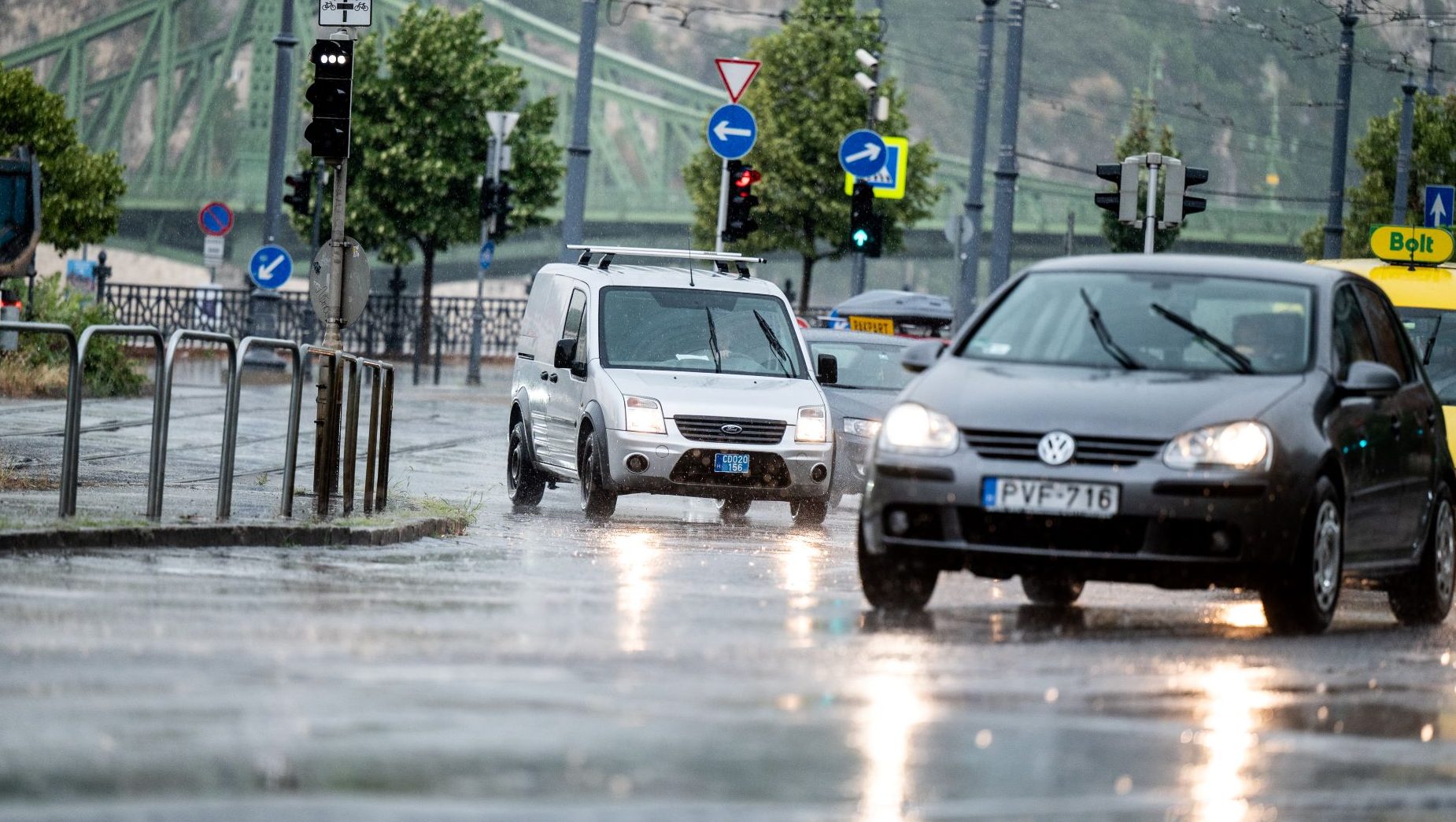 Riasztásokat adtak ki zivatarveszély miatt