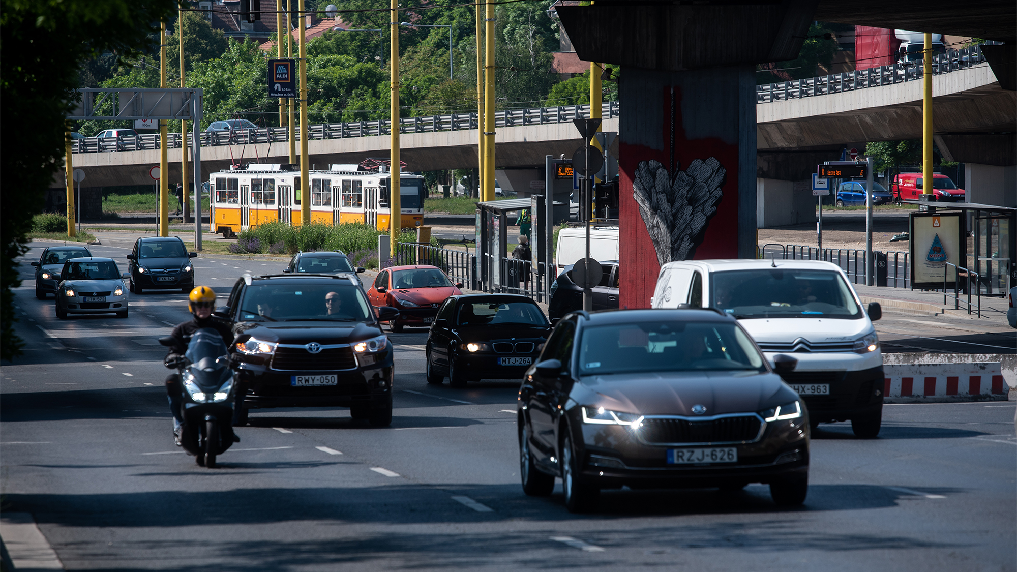 Állami segítség nélkül nem fog menni a nyugatról folyamatosan érkező dízelautók kitiltása Budapestről