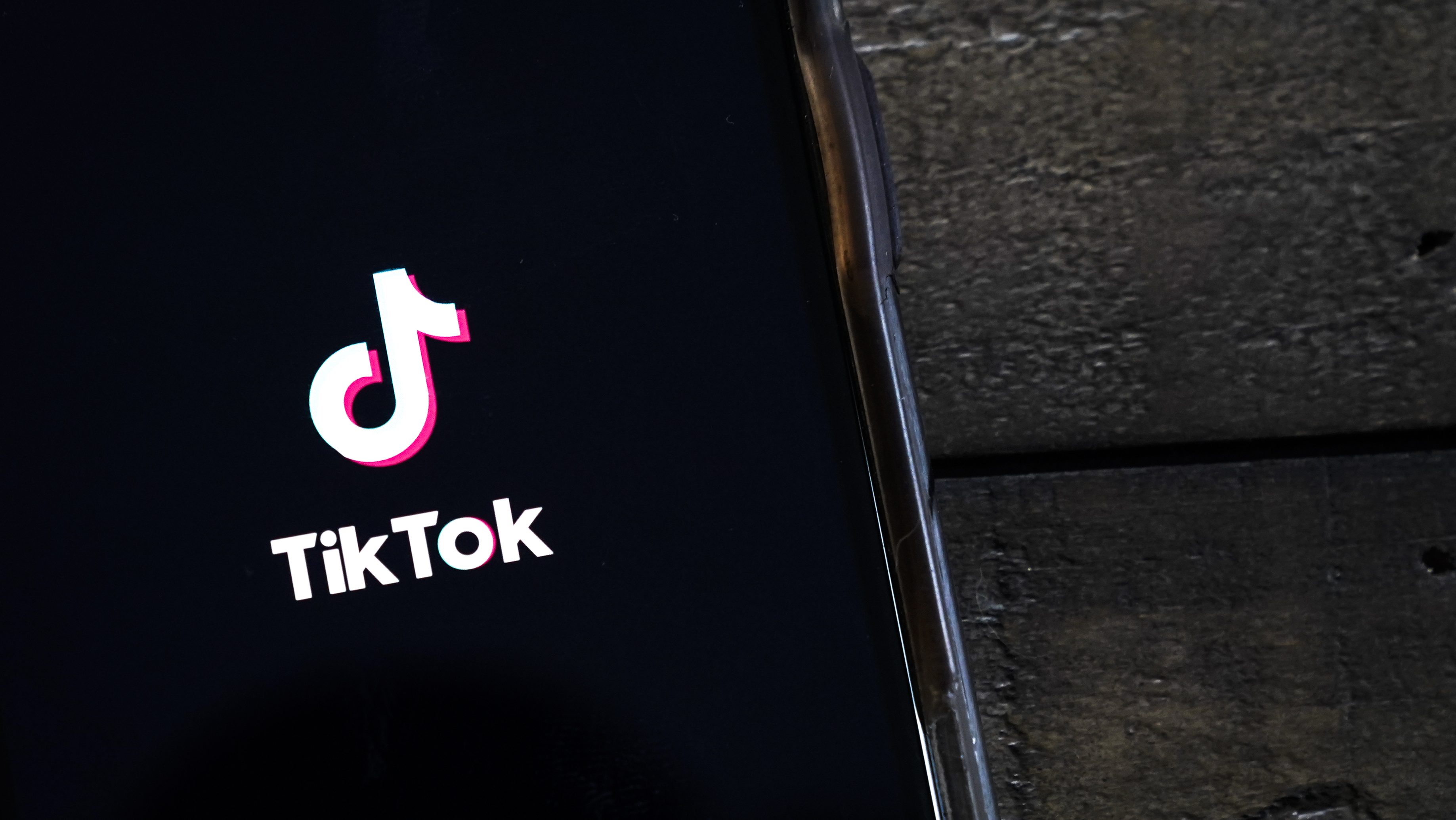 A TikTokra is jönnek a 24 óra után eltűnő videók