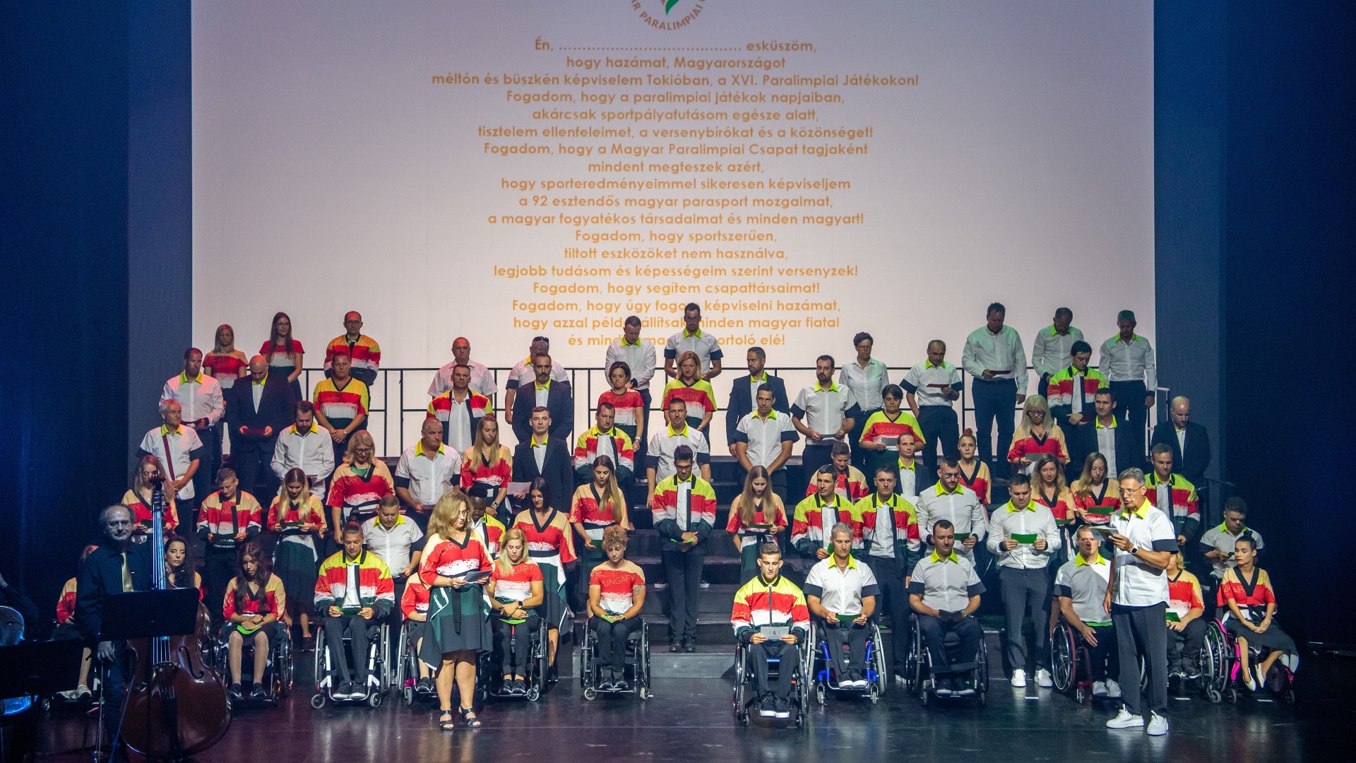 „A fogyatékos sportolók azok, akik megmutatják, milyenek a magyarok: erősek, elkötelezettek, bátrak” – letette az esküt a paralimpiai csapat