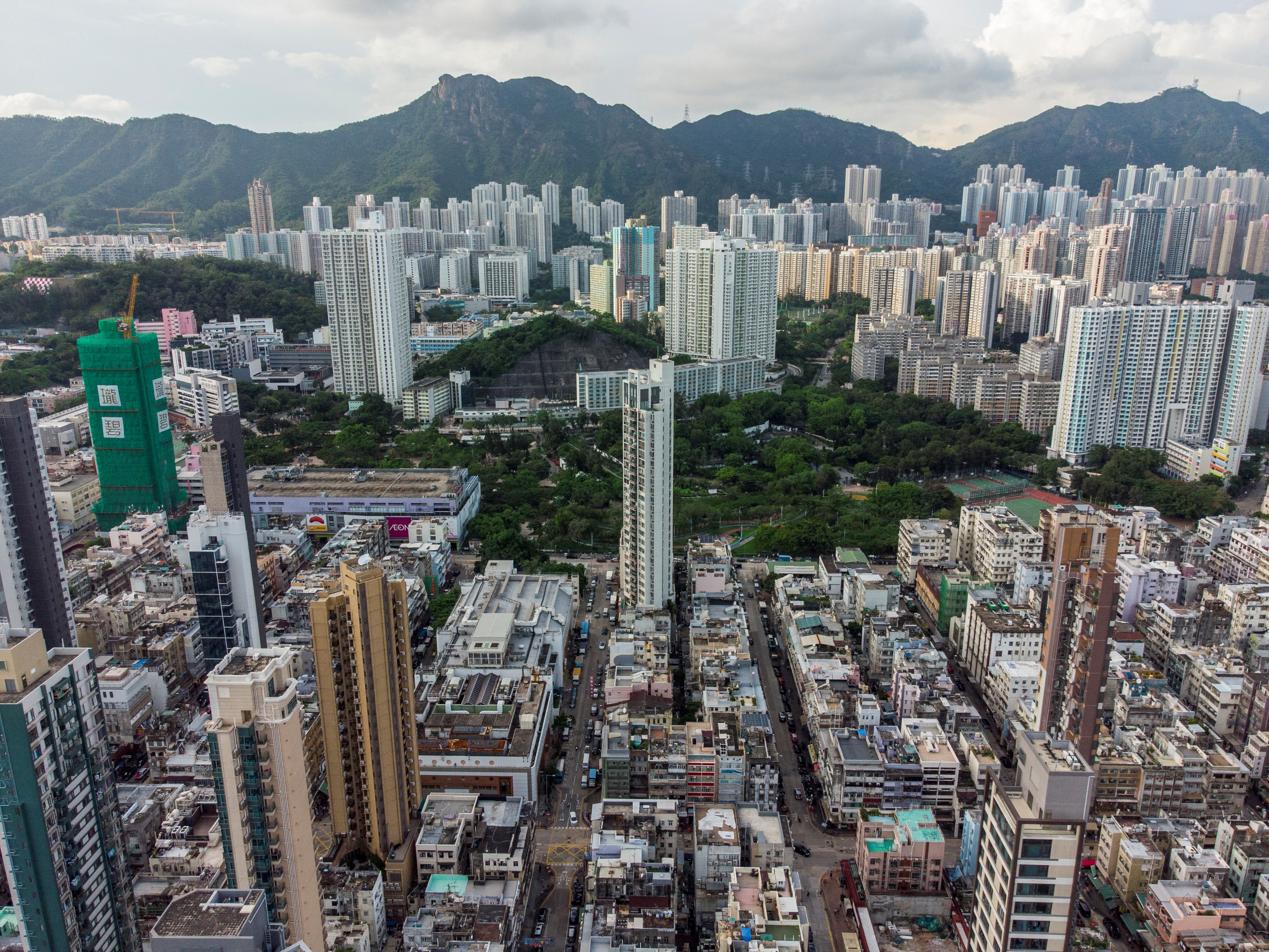 Tömegek vándorolnak el Hongkongból a kínai elnyomás miatt