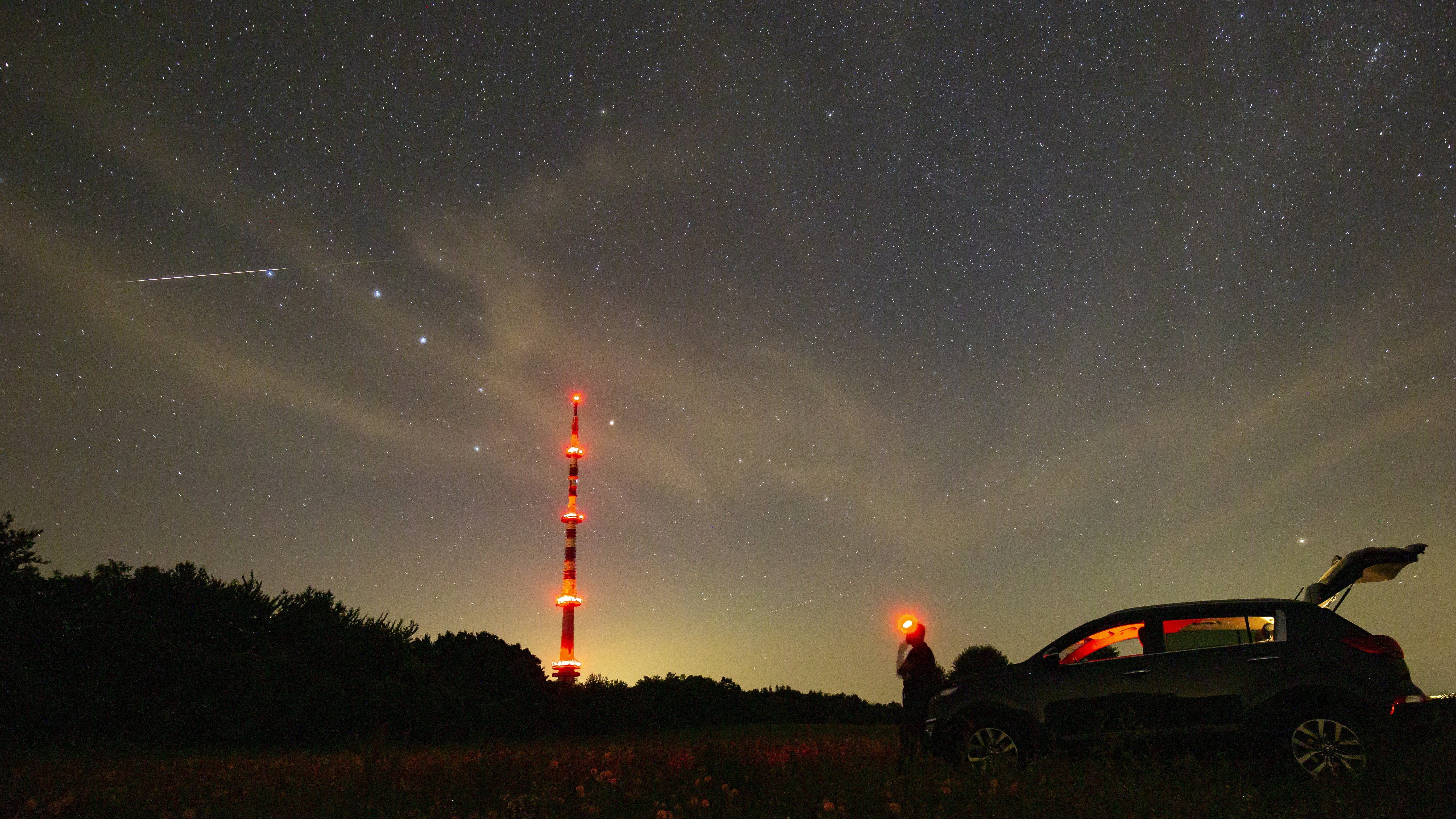 Gyönyörű képen a Perseidák