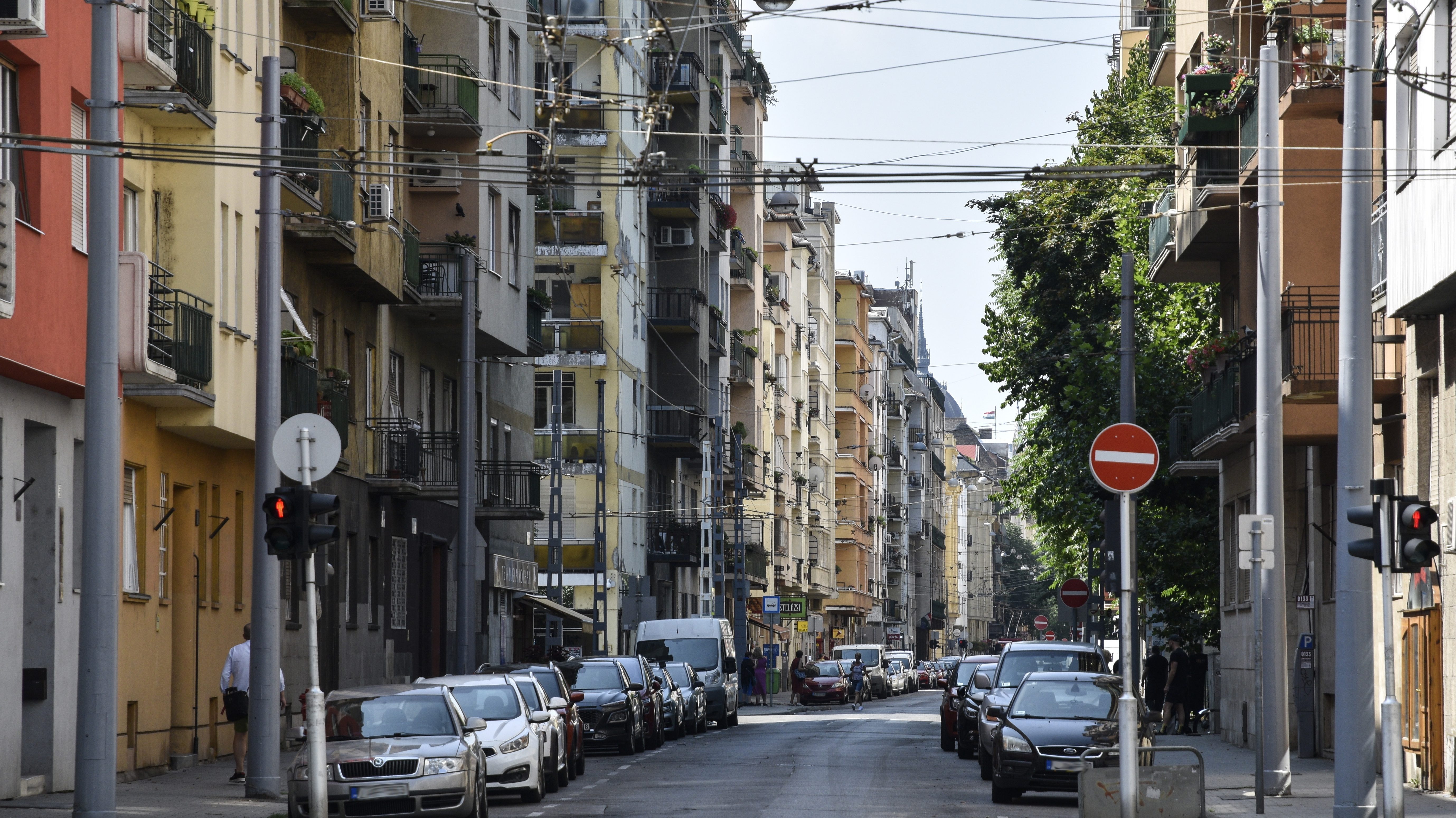 Sok lakáspiaci befektető most akarja zsebre tenni a nyereséget