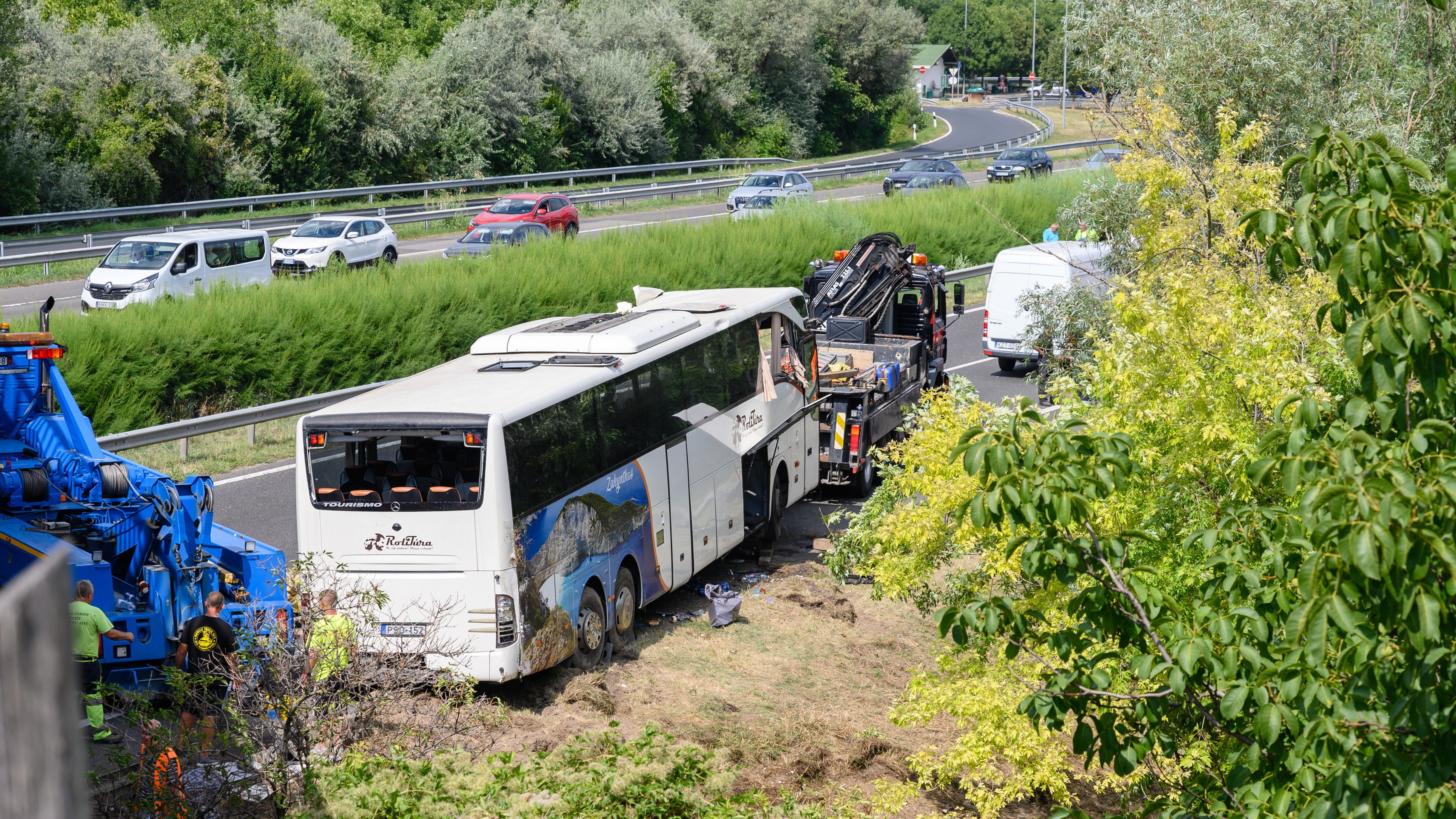 Telex: Márciusban volt műszaki vizsgán a balesetet szenvedett busz