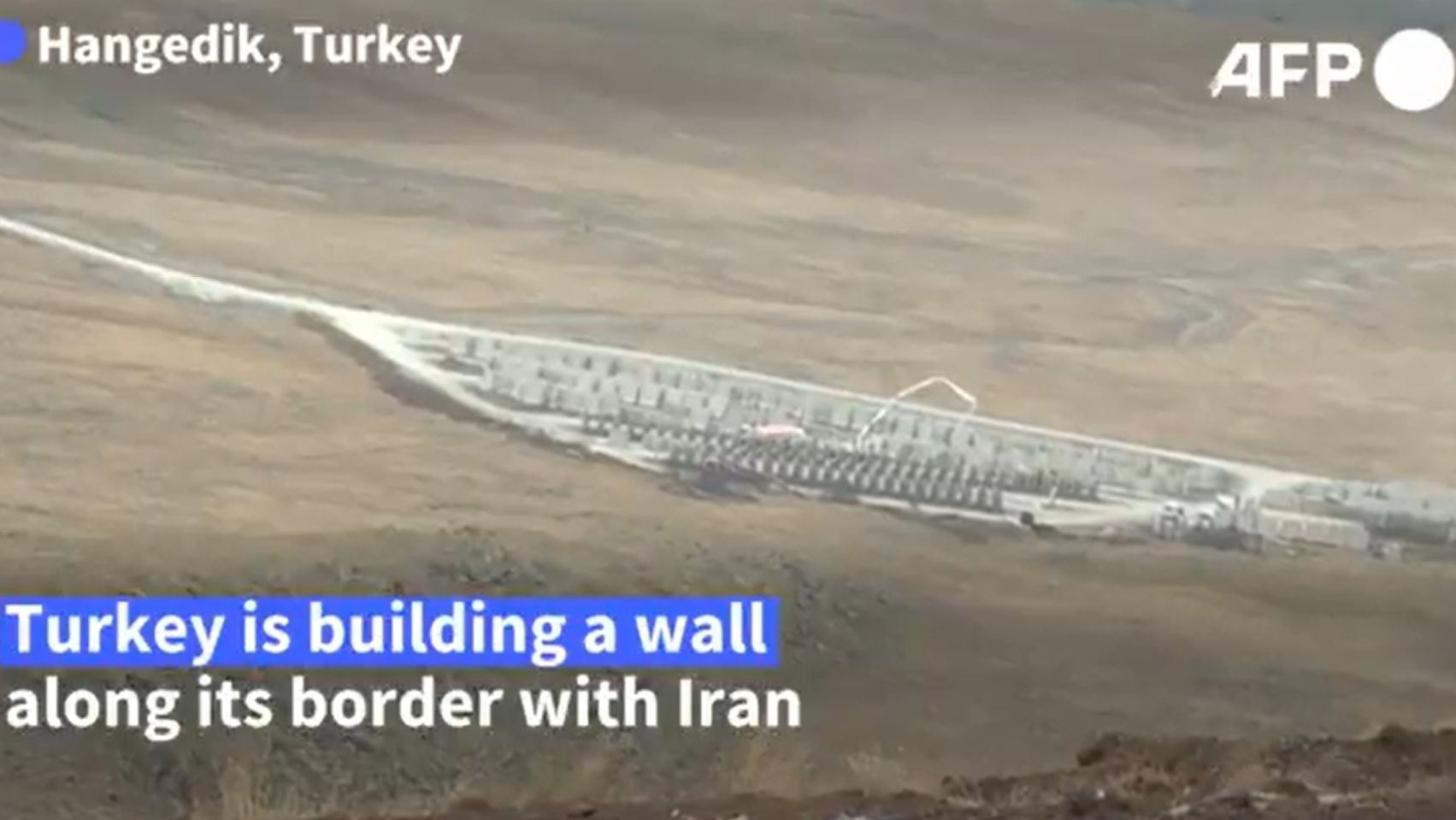 Törökország 295 kilométeres falat épít, hogy megakadályozza az afgán menekültek beáramlását