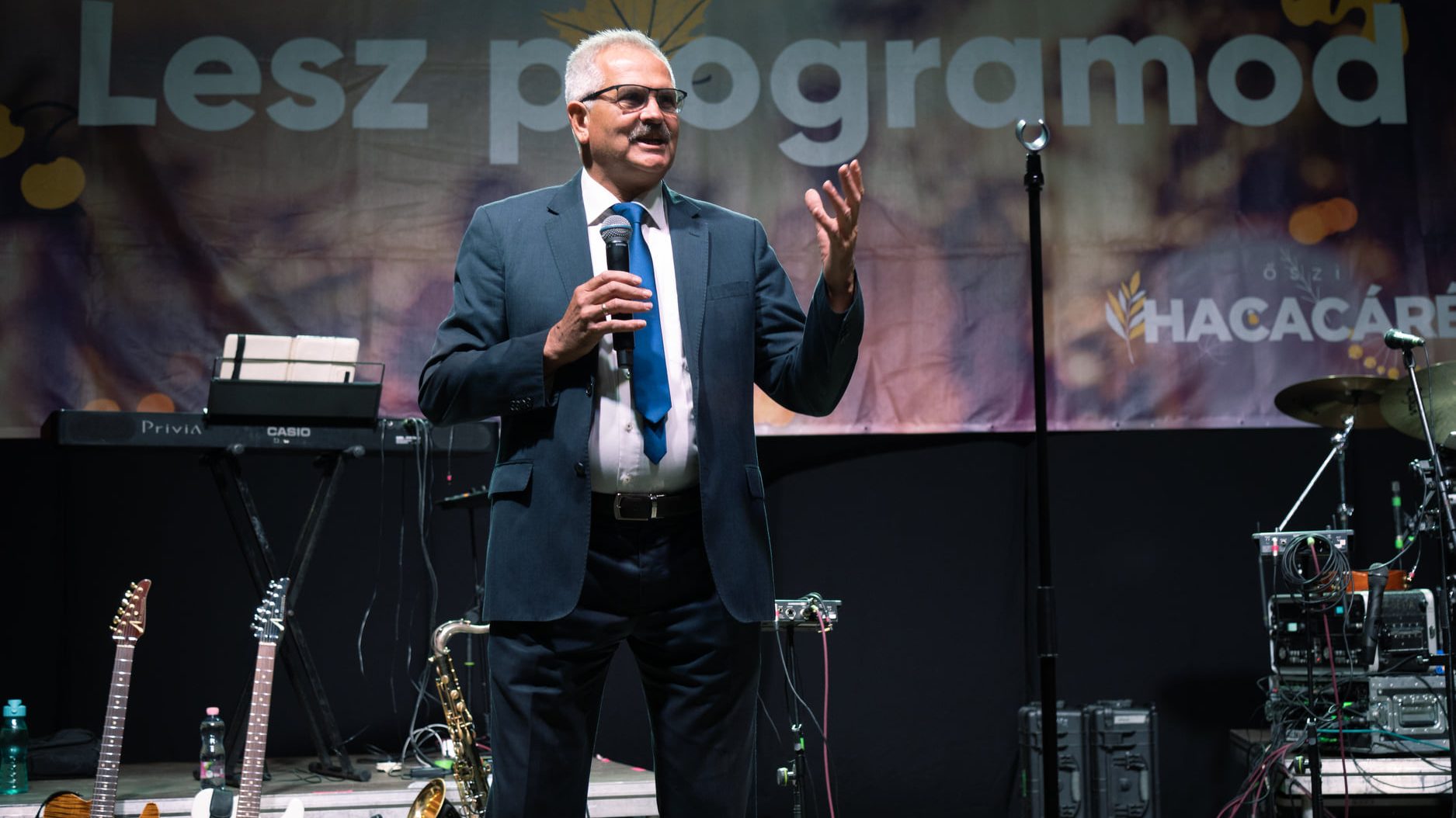 Őszi Hacacáré: fideszes politikusokkal kellene fotózkodniuk a fellépő zenészeknek