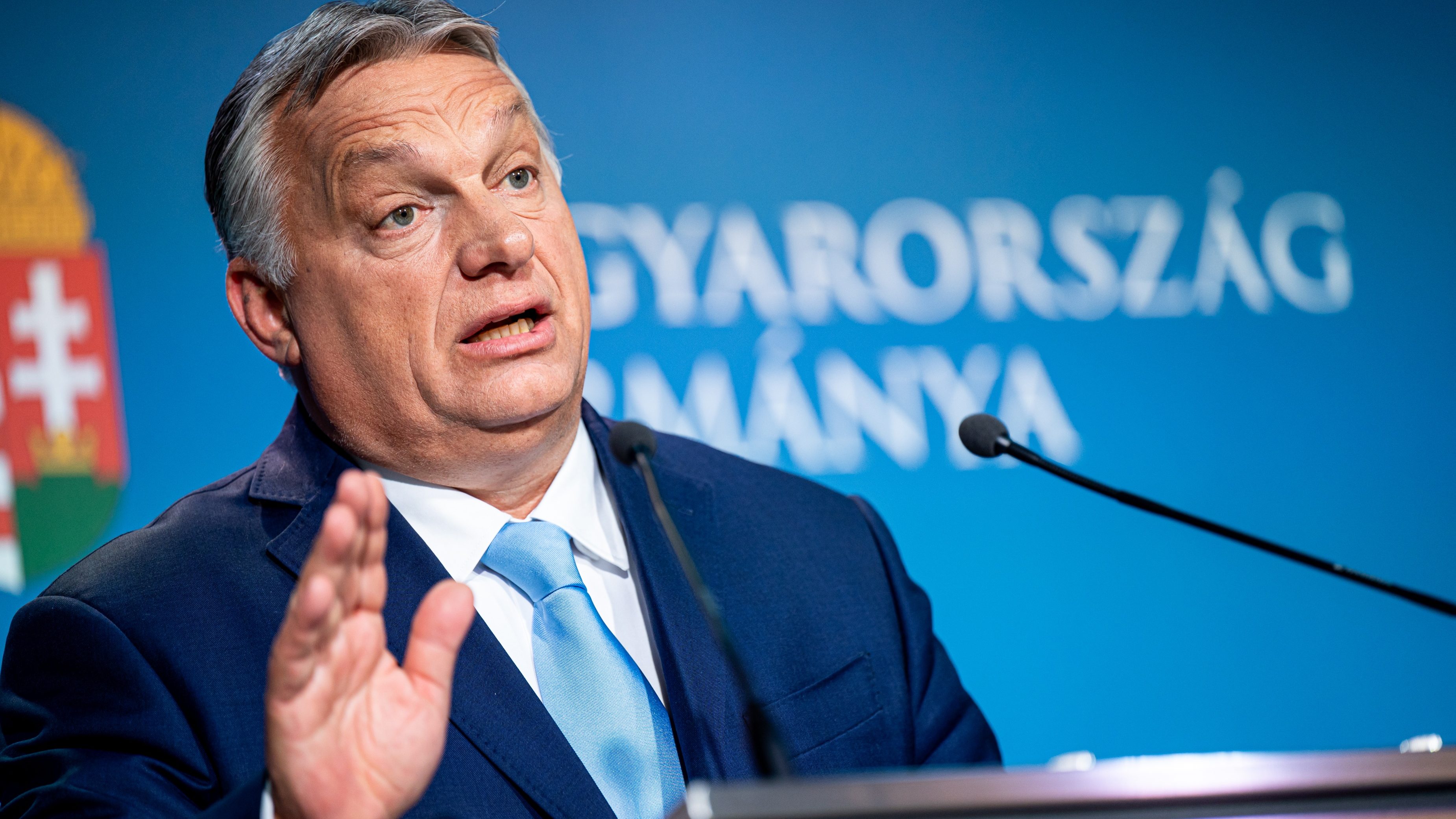 Orbán a Magyar Közlönyben állt ki Lengyelország mellett Brüsszellel szemben