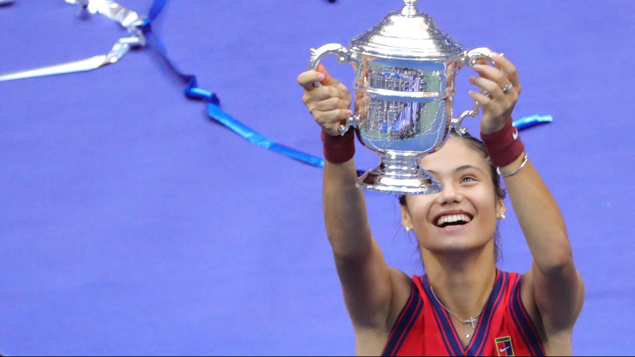 Raducanu nyerte a tinik csatáját a US Open női döntőjében