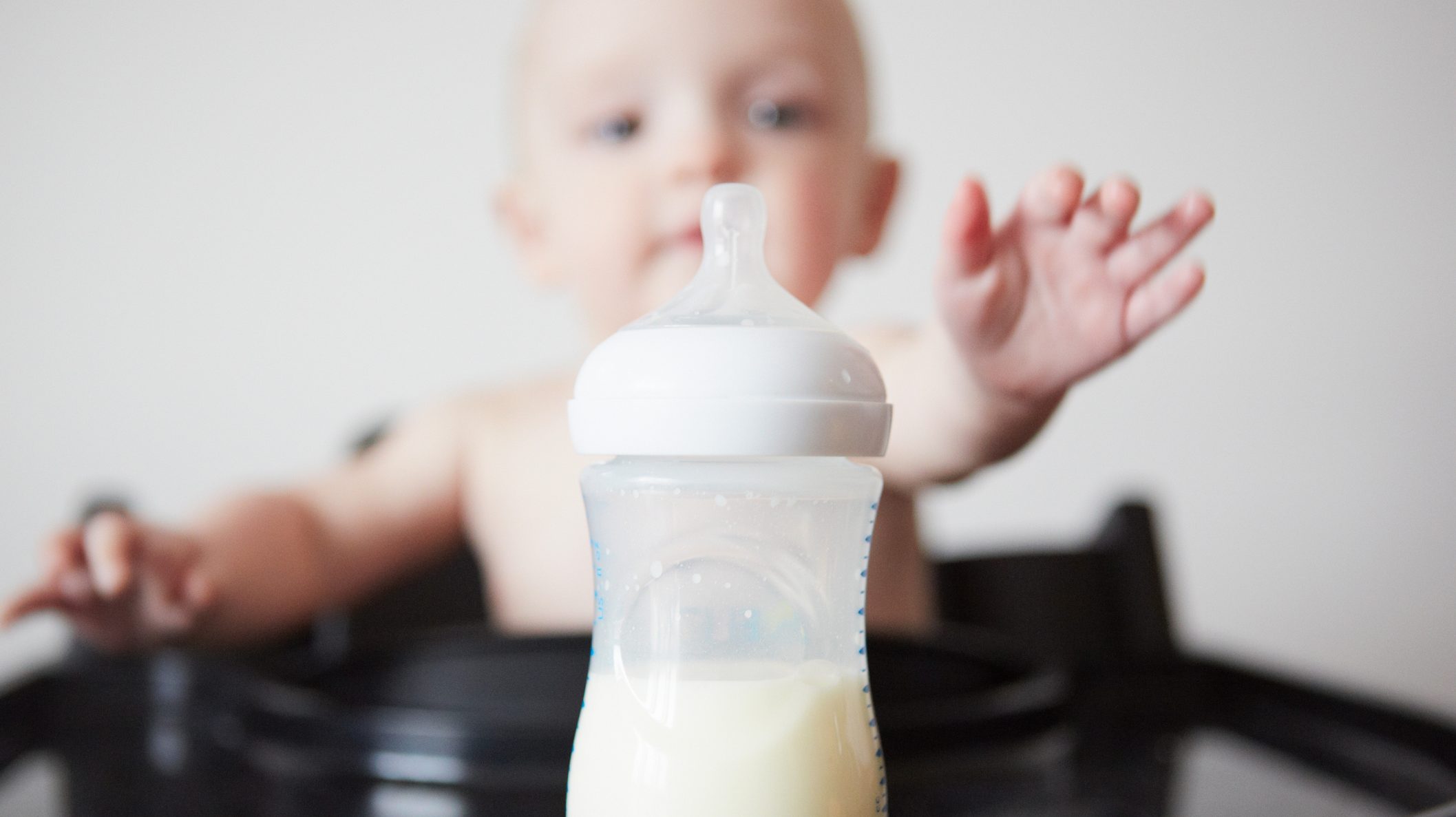 Több mikroműanyagot nyelnek a babák, mint a felnőttek