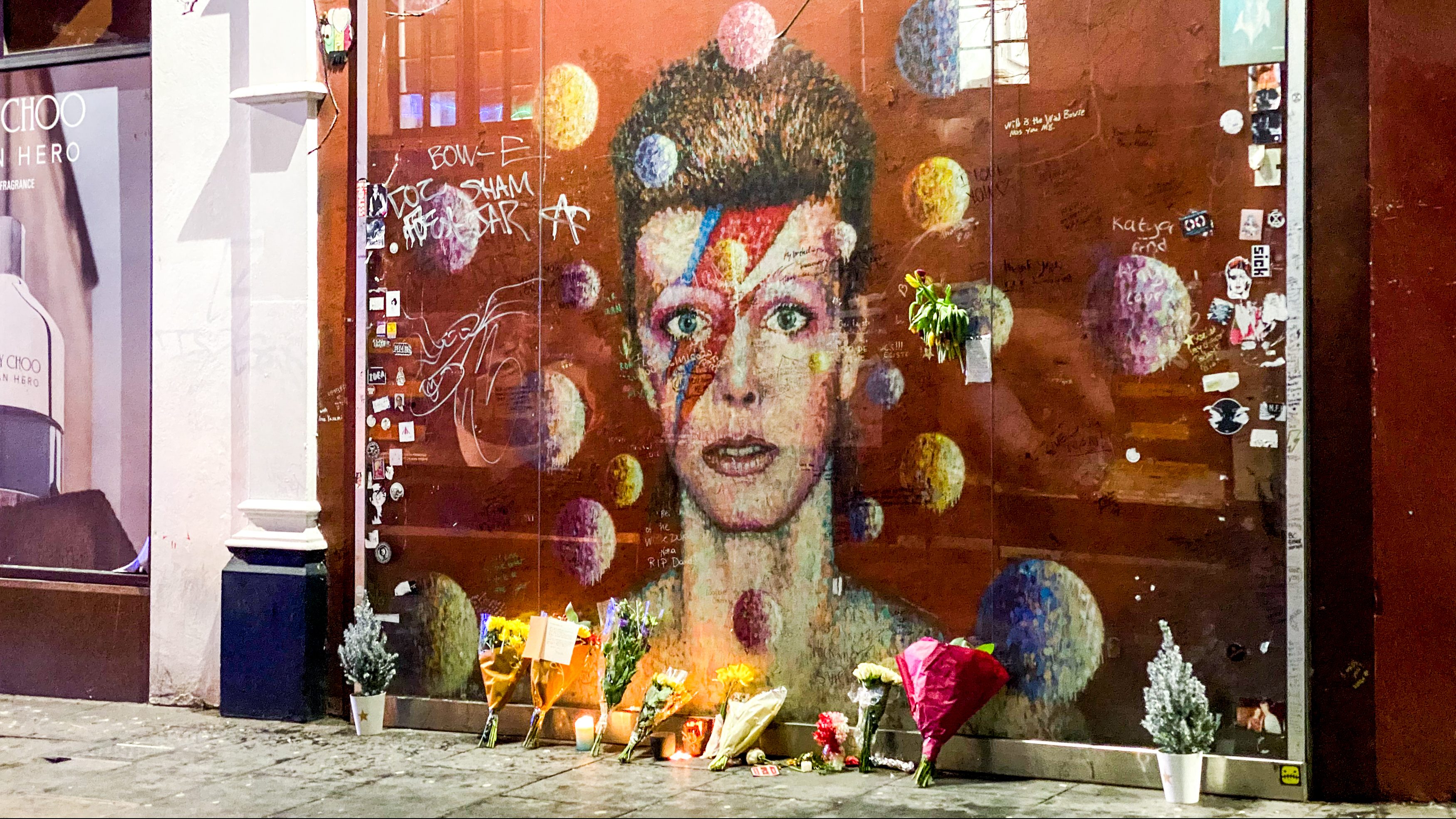 Végre kiadják David Bowie húsz éve eltűnt lemezét