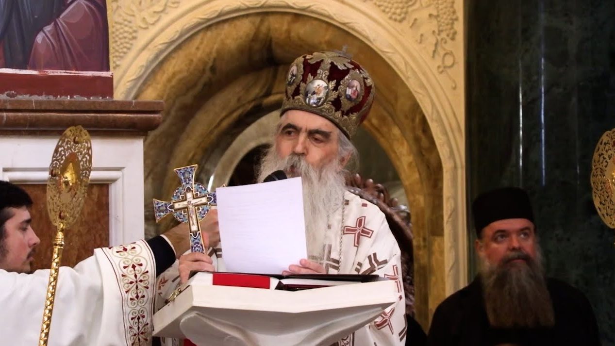 Három éve még a „magyarizációról” beszélt az Áder János által kitüntetett szerb püspök