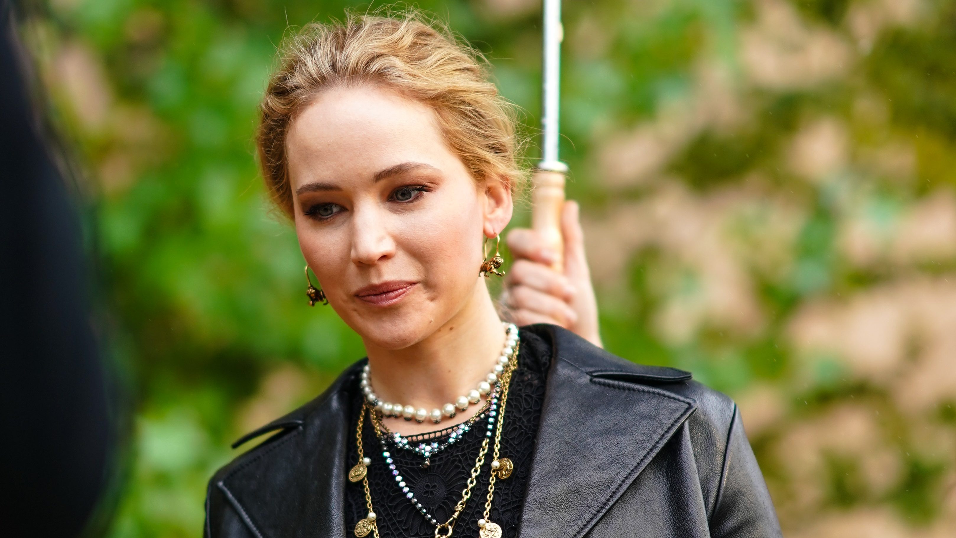 Jennifer Lawrence már nagyon terhes ezeken a frissen megjelent fotókon