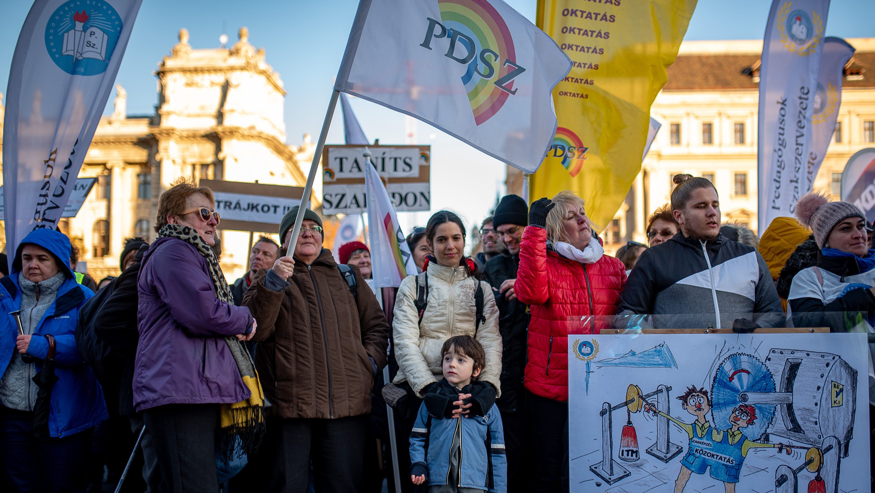 Sztrájkbizottságot alakít a két nagy pedagógus-szakszervezet