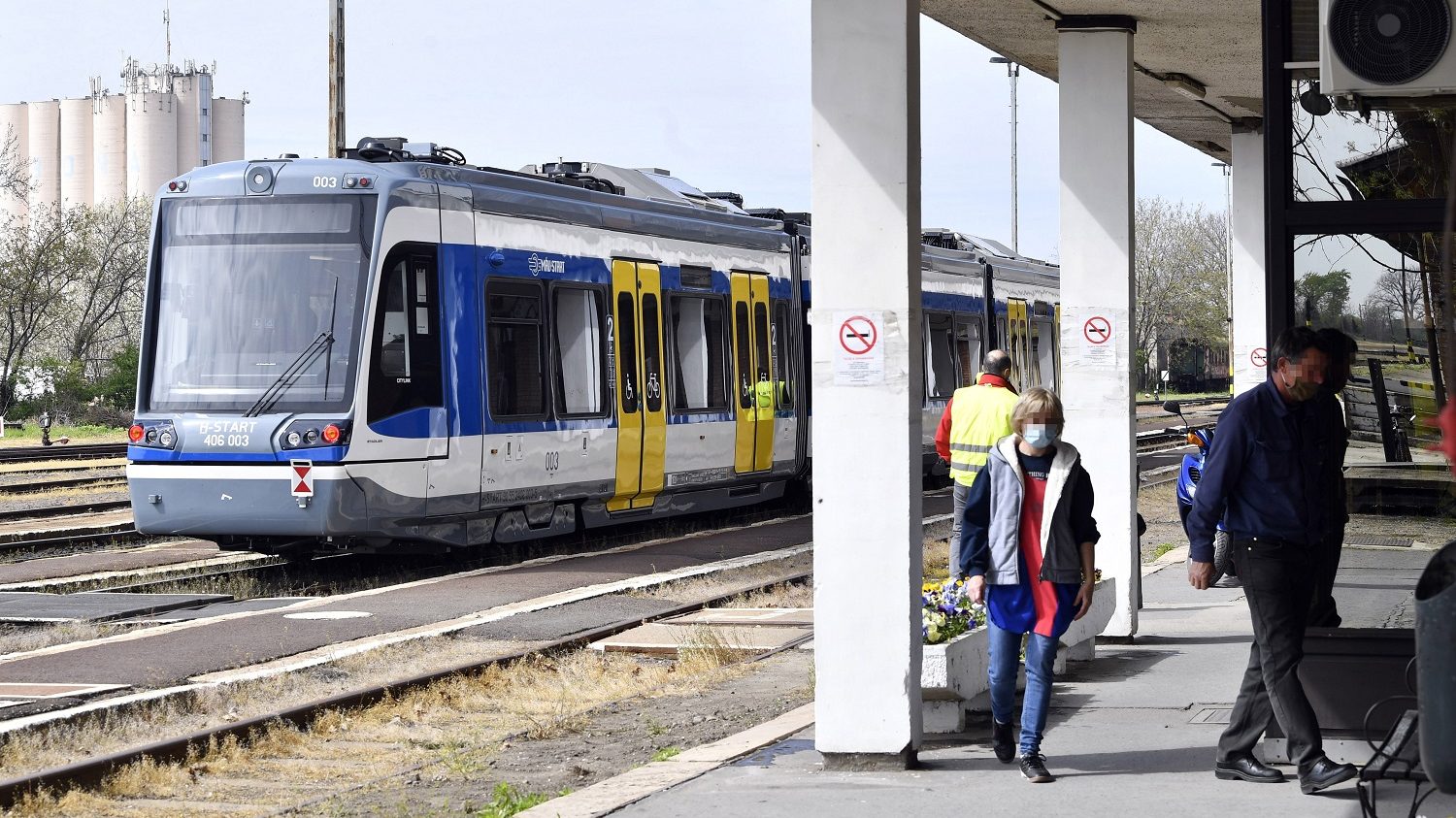 Alulbecsülték a tram-train szegedi áramfalását, 70 millióból javítanak