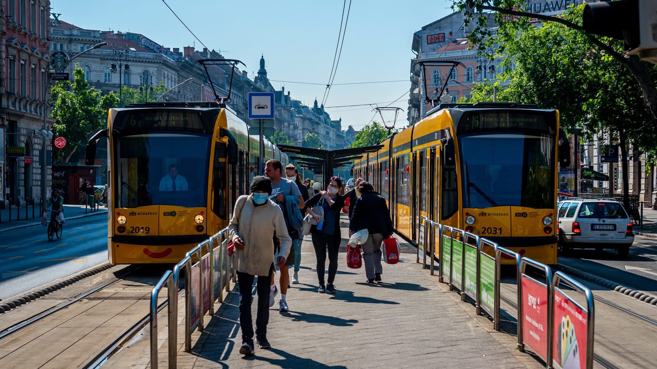 Vizes homok miatt álltak le a villamosok a Nagykörúton