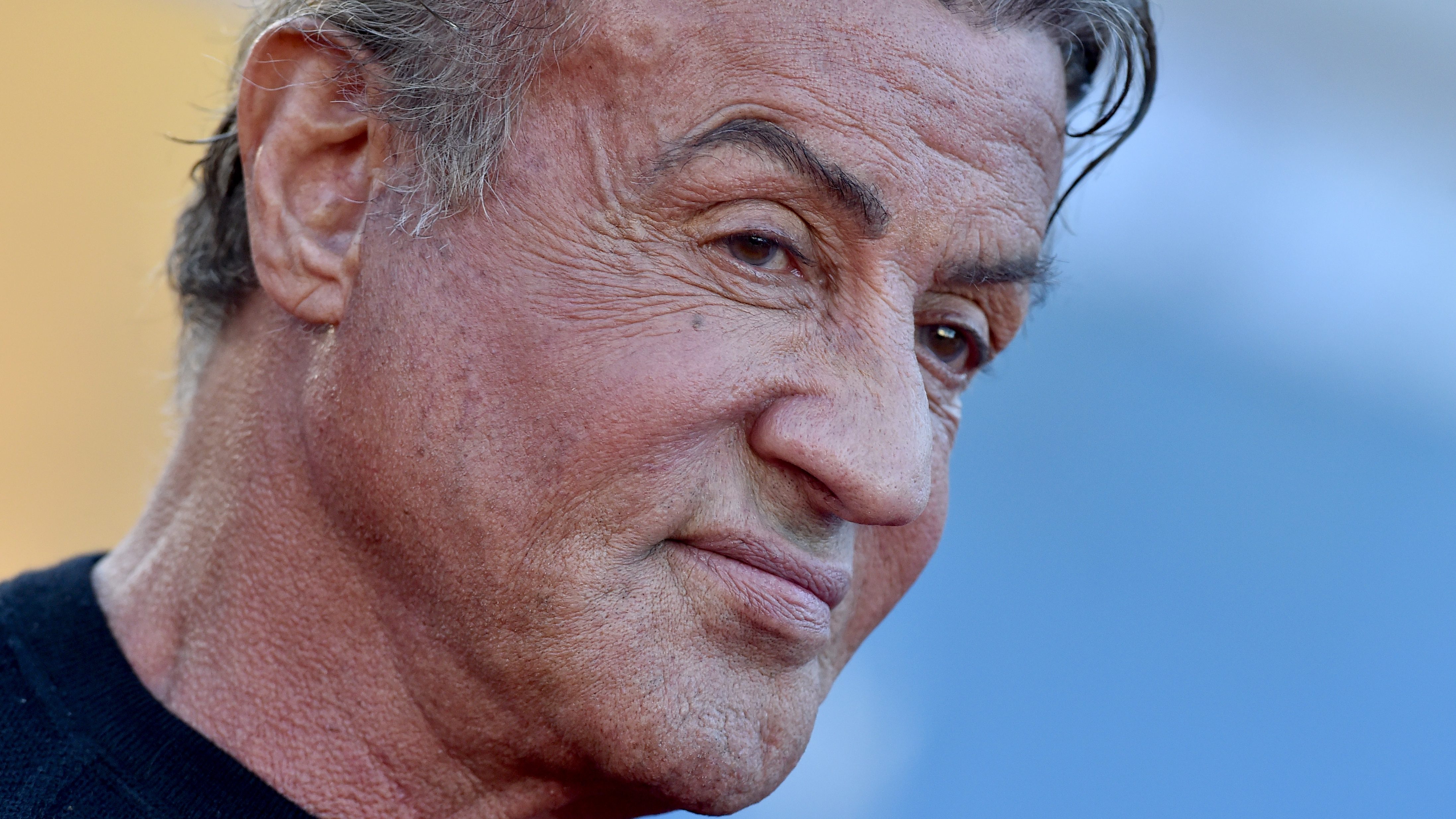 Sylvester Stallone már az új Feláldozhatók forgatásáról posztolt