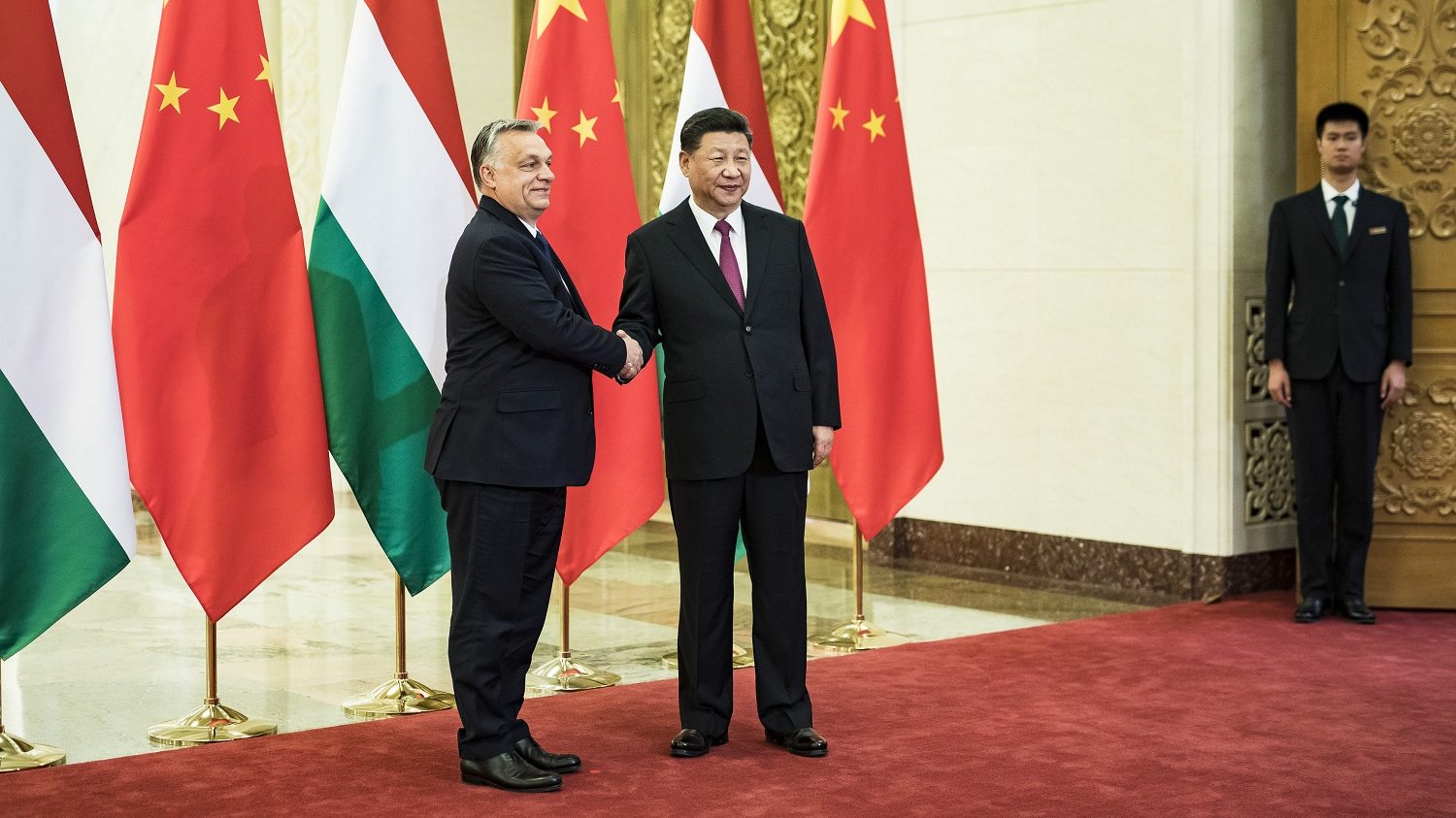 Orbán Kínának: Nem kellenek a nagyhatalmak közti feszültségek