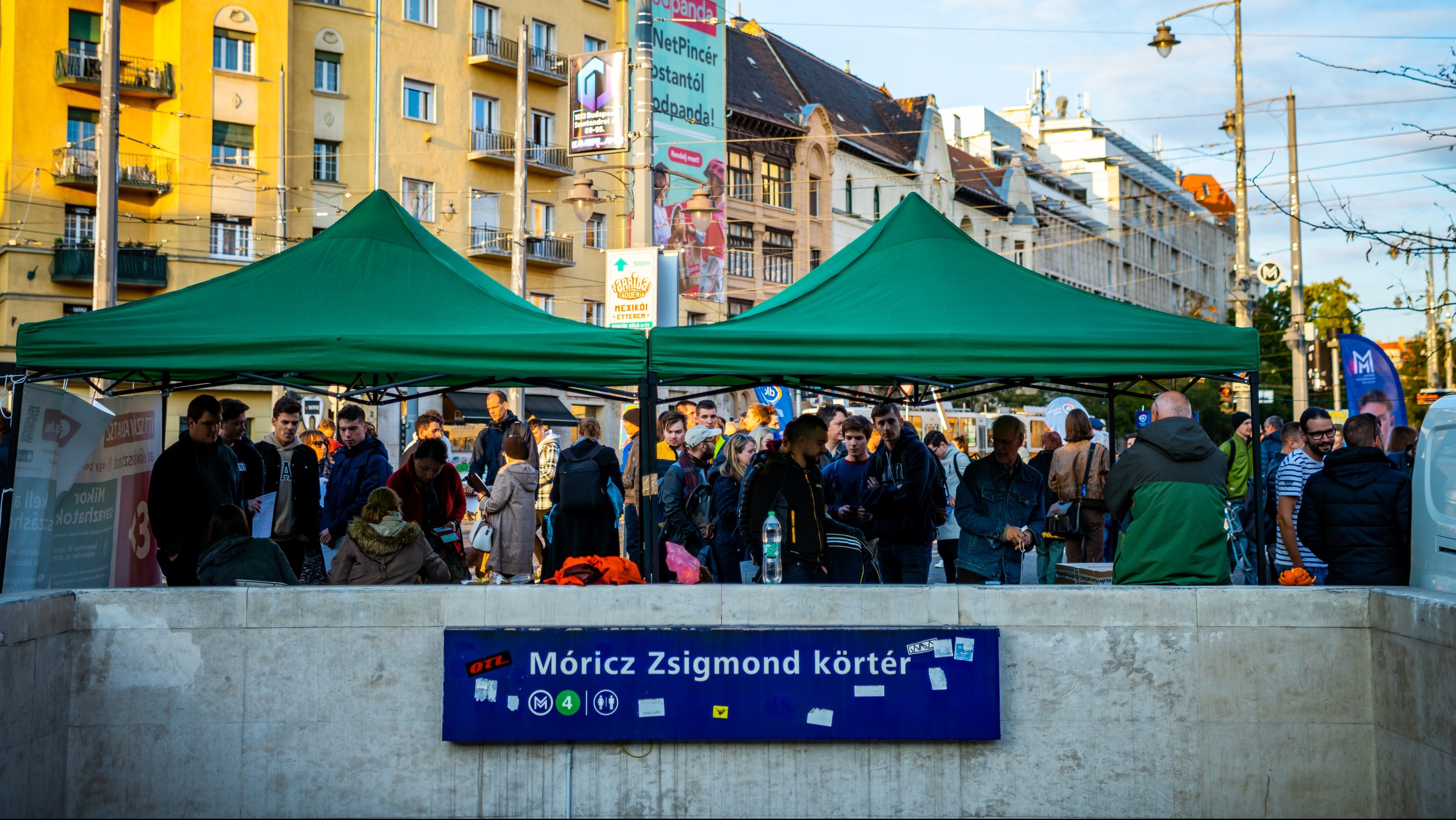 Rekordrészvételt hozott az előválasztás utolsó napja, több mint 118 ezren szavaztak szombaton