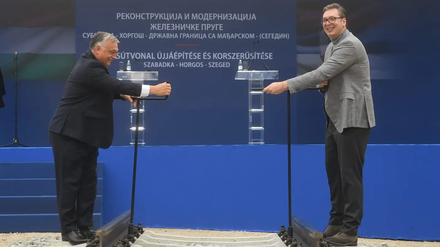 Orbán Viktor sínre tette a magyar-szerb jövőt