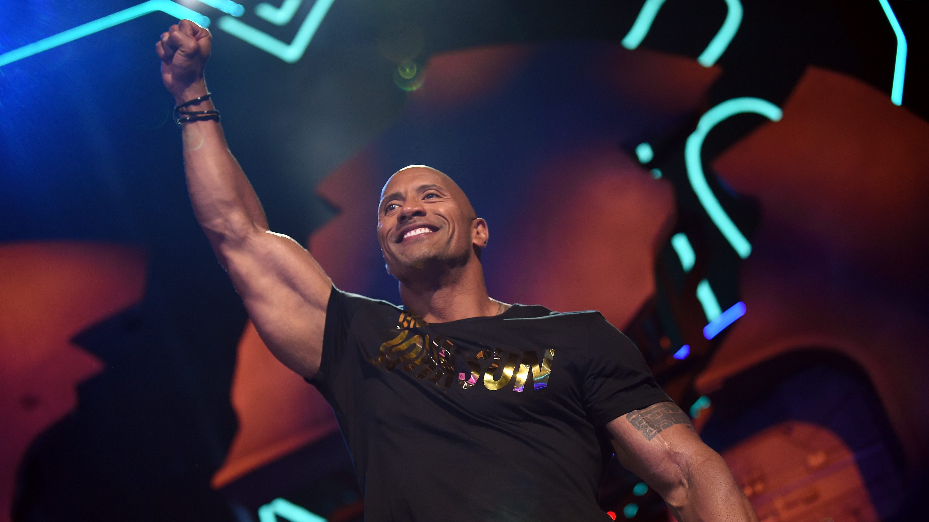 Dwayne Johnson combja olyan eres, hogy vízrajzi térképnek tűnik