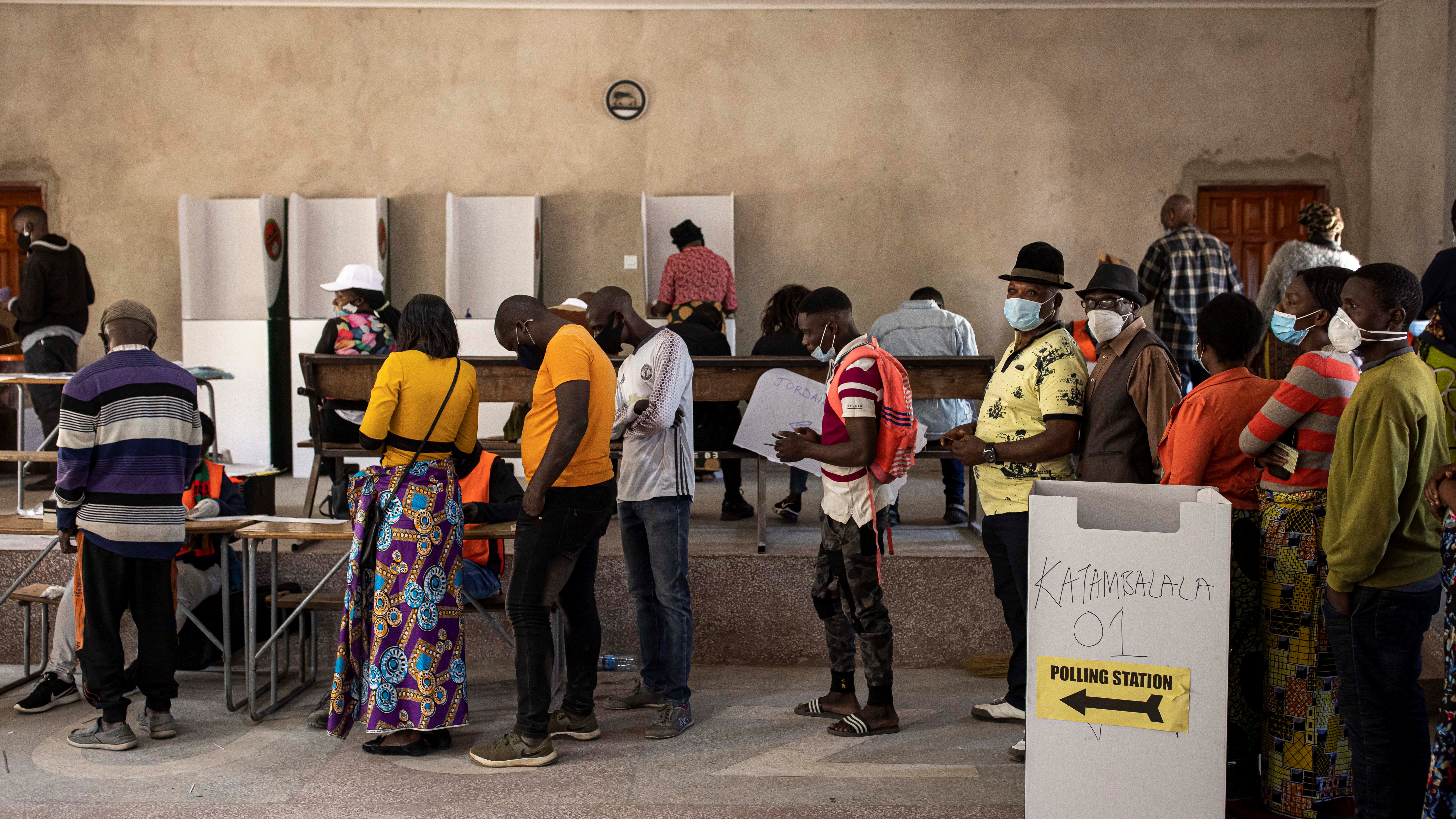 Végre Afrika is nagyobb mennyiségű oltóanyaghoz jut, de még ez is kevés lesz