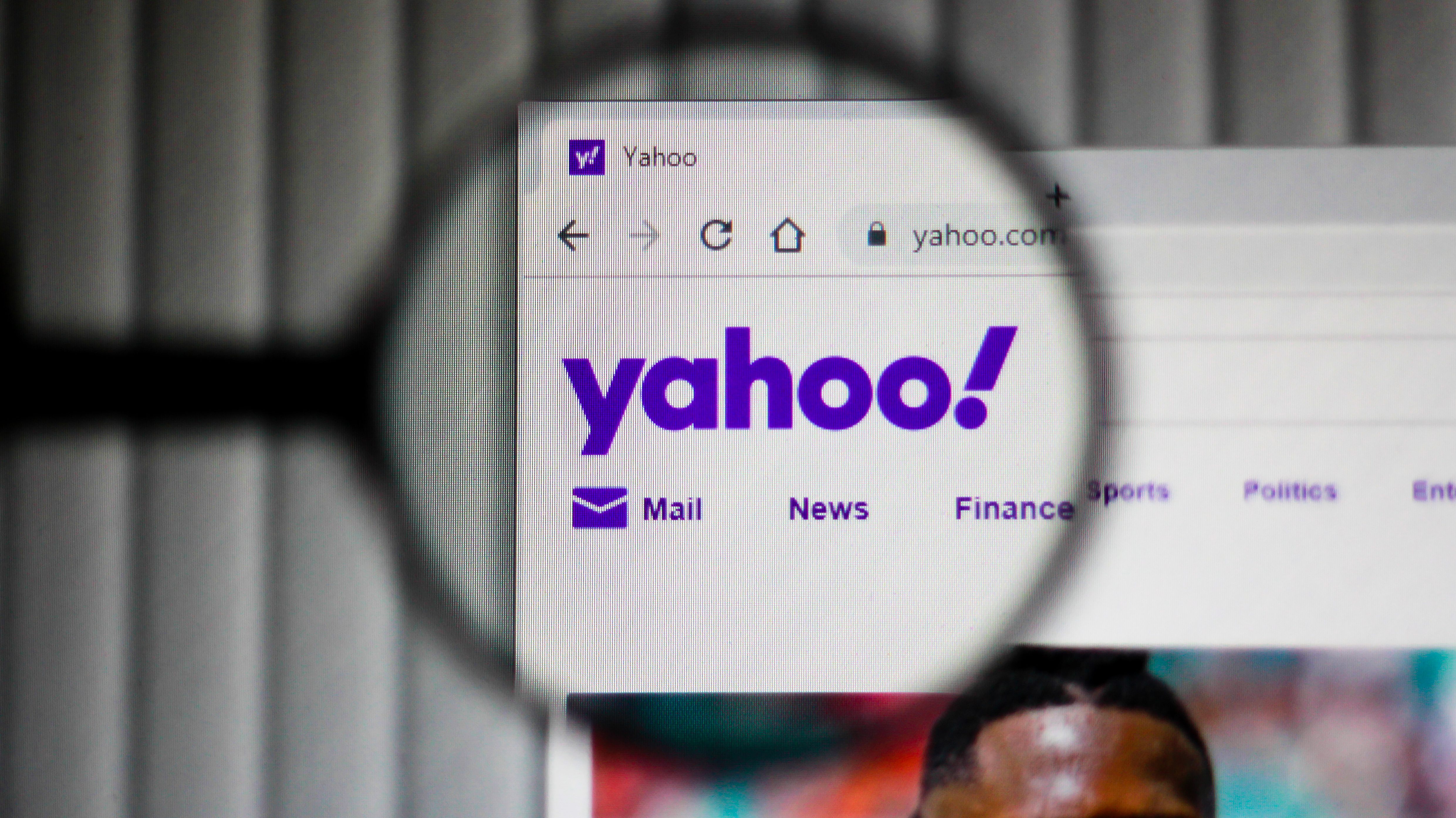 Kivonul Kínából a Yahoo