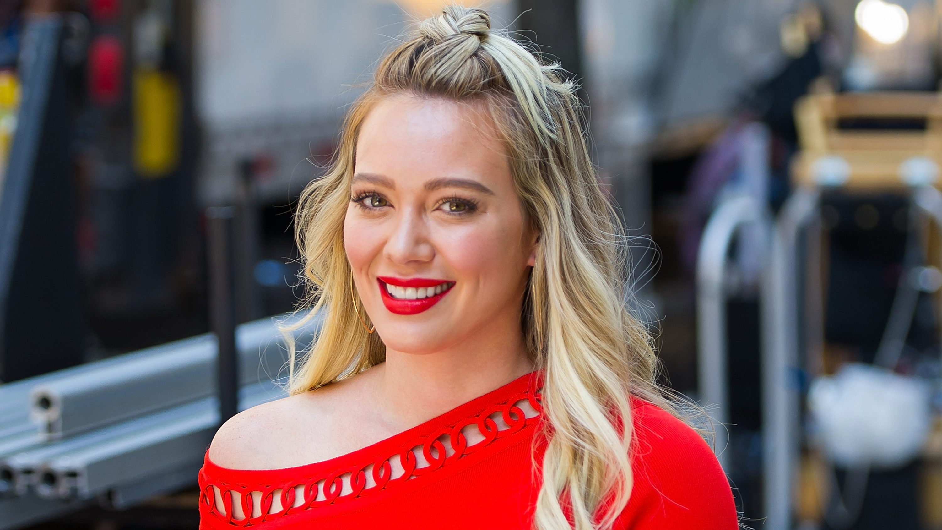 Hilary Duff kilövette 7 hónapos kislánya fülét, de már érzi, „gyermekbántalmazással” fogják vádolni