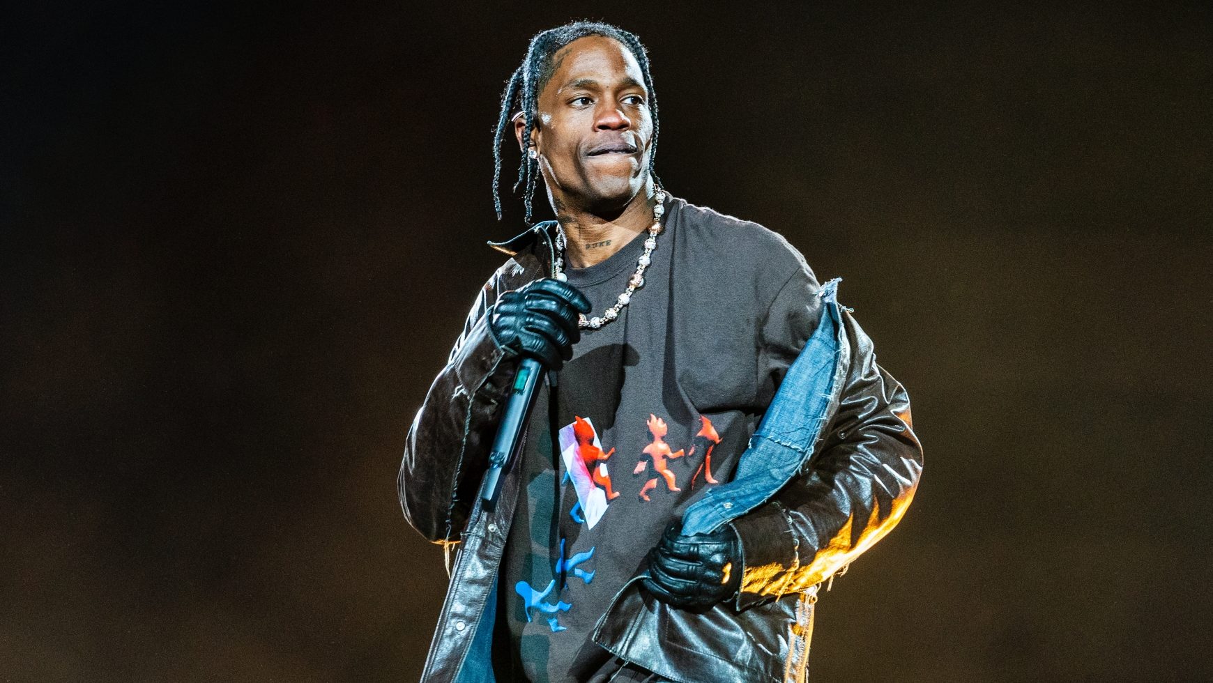 Travis Scott felajánlotta, hogy kifizeti a fesztiválján elhunytak temetését