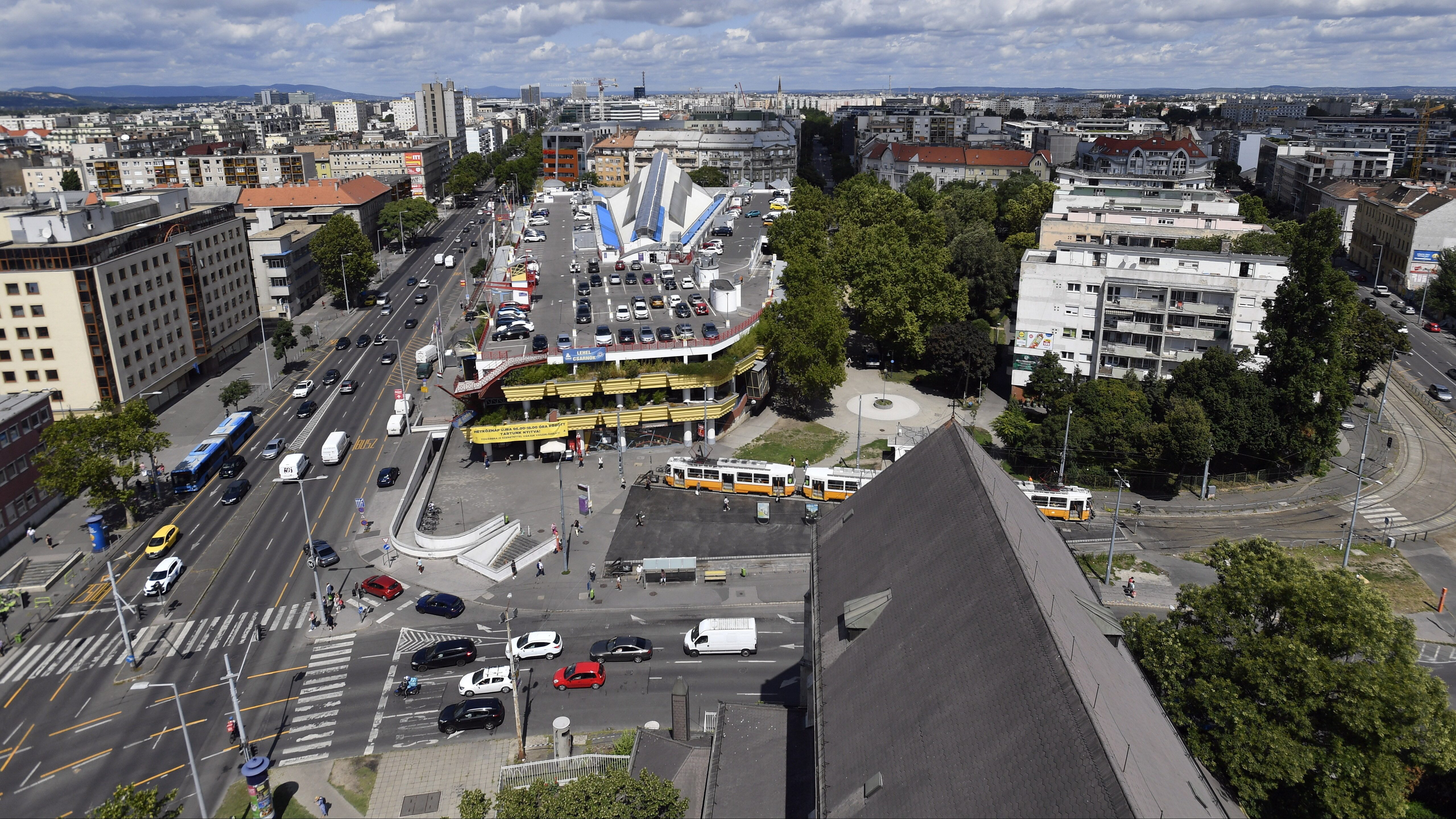 Úgy összeégett, hogy nem sikerült azonosítani a Lehel téri metróaluljáróban lévő tűz áldozatát