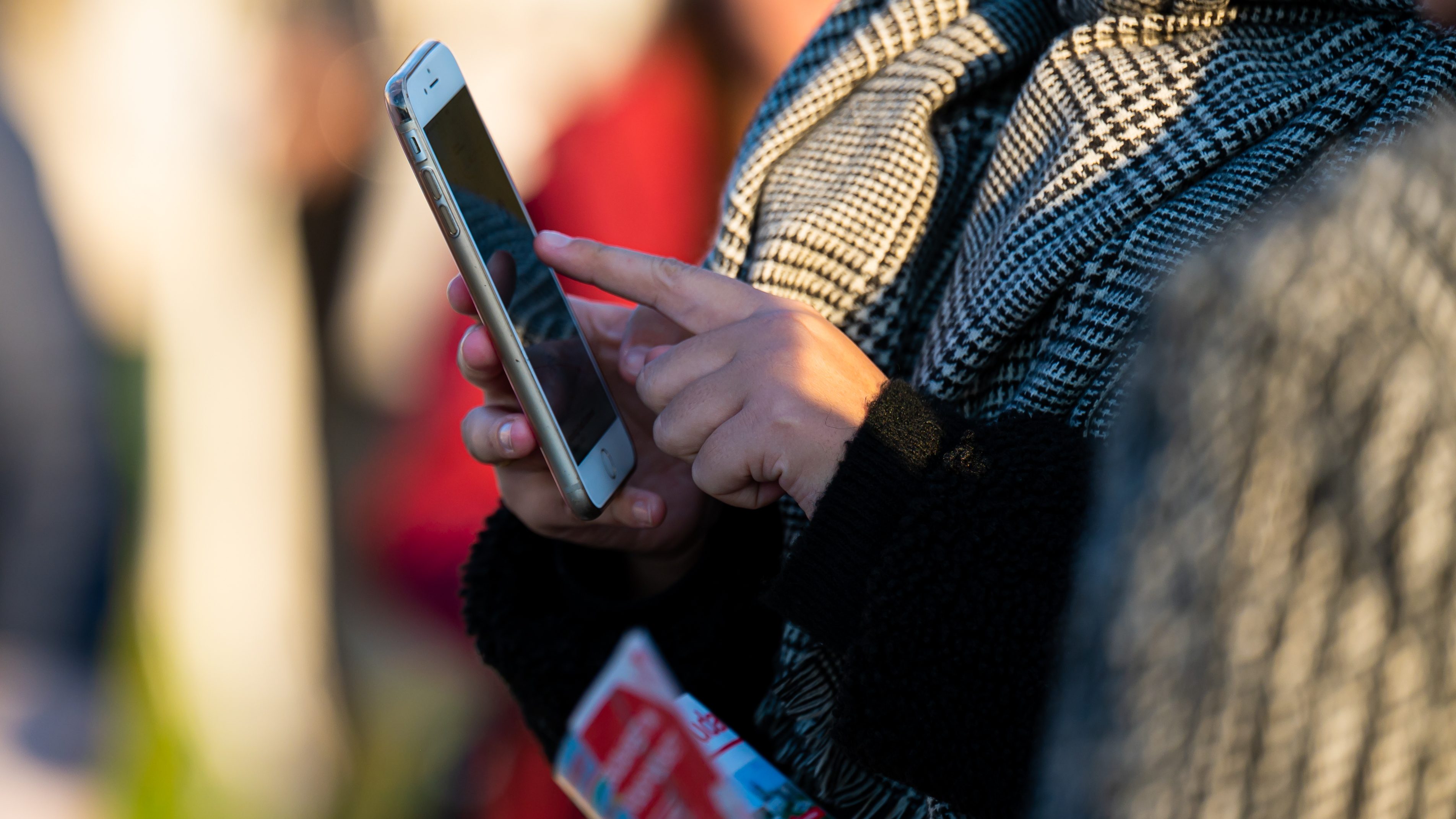 Csalók hívhatják, mutatjuk melyik telefonszámot ne vegye fel semmiképpen