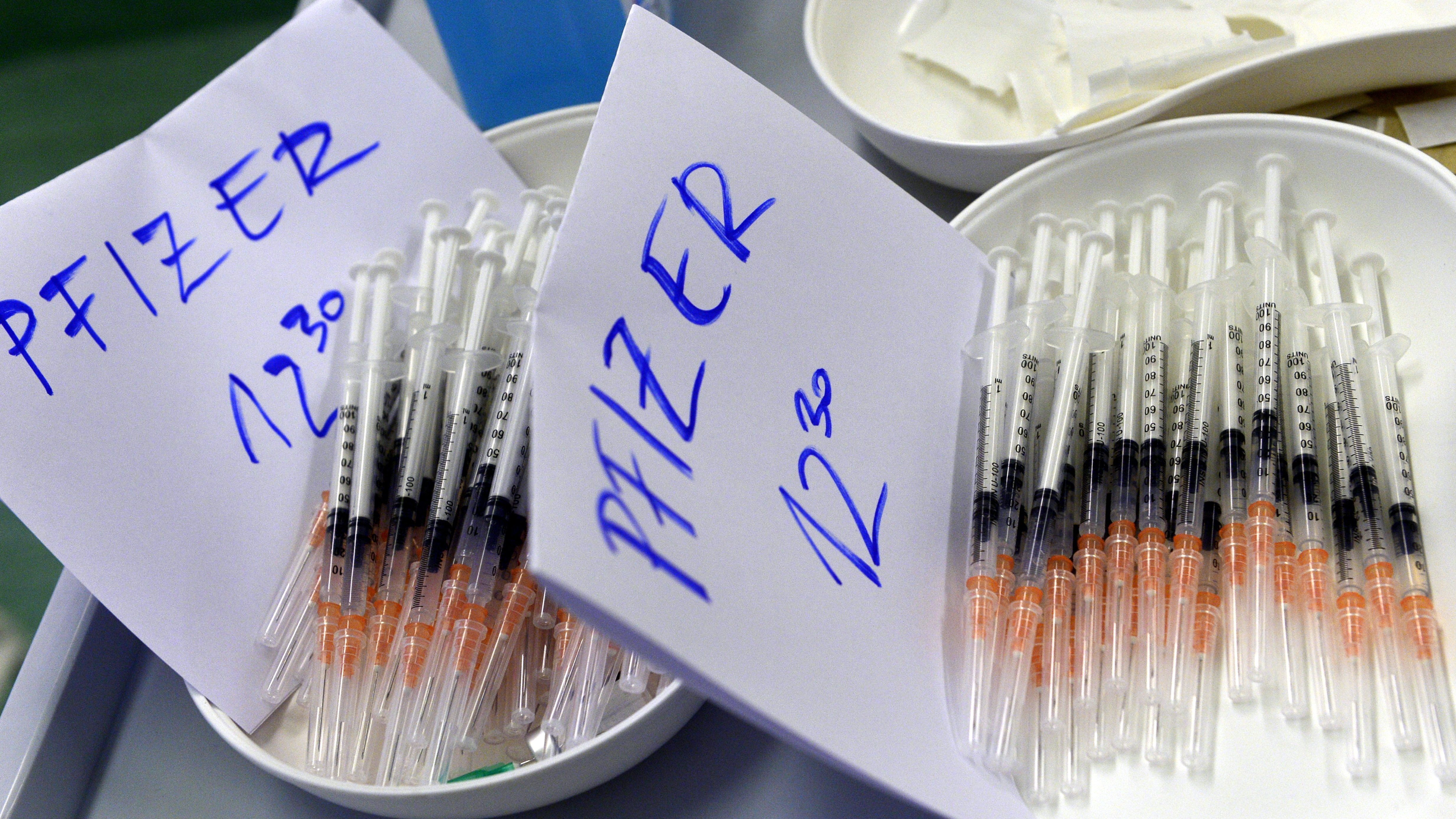 Az Európai Gyógyszerügynökség meghosszabbította a Pfizer vakcinájának lejárati idejét