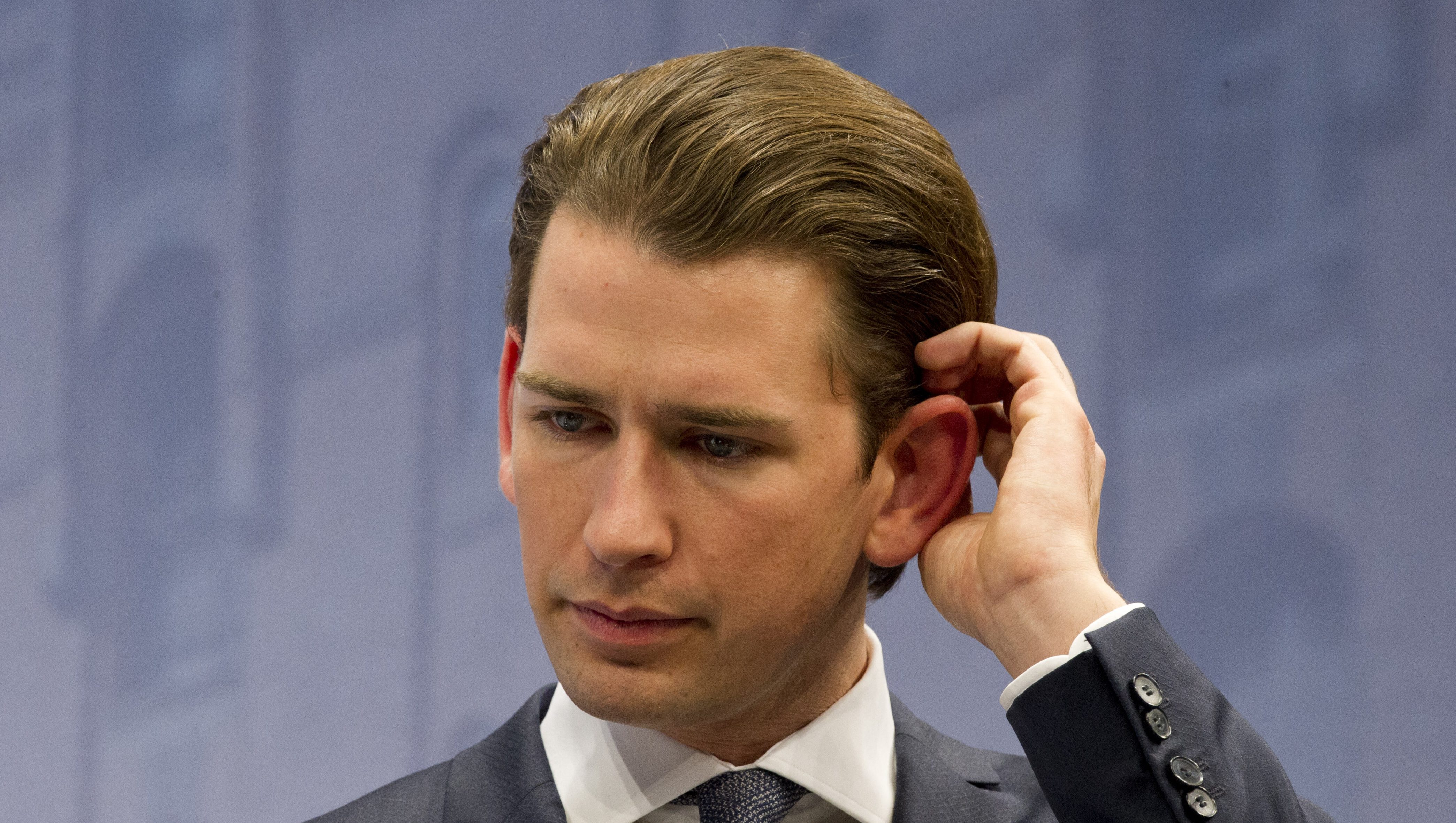 Lemond pártelnöki posztjáról és kivonul a politikából Sebastian Kurz